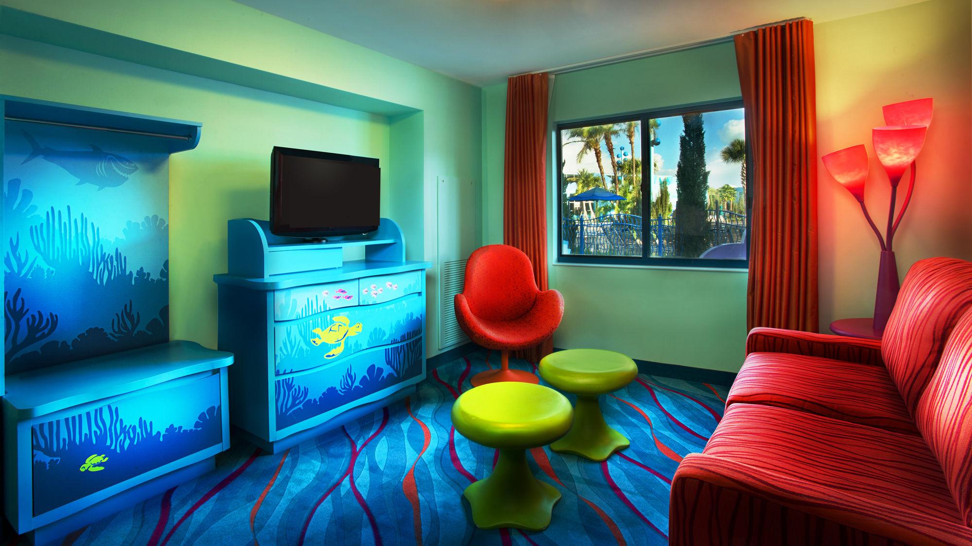image-housing-carousel