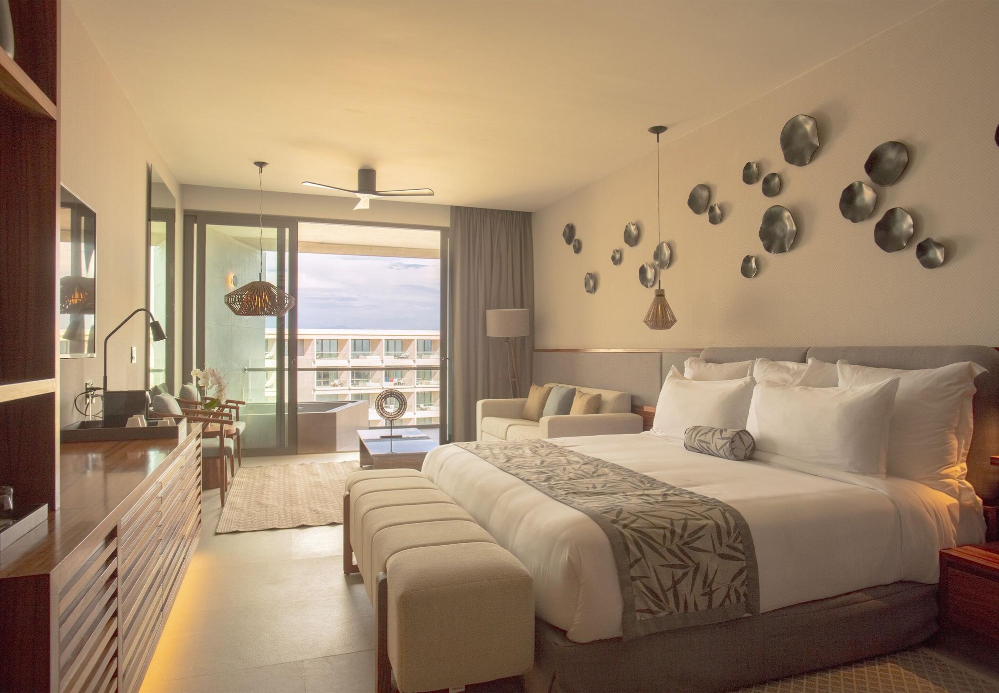 Preferred Club Jr. Suite Panoramic View 2 Queen Beds