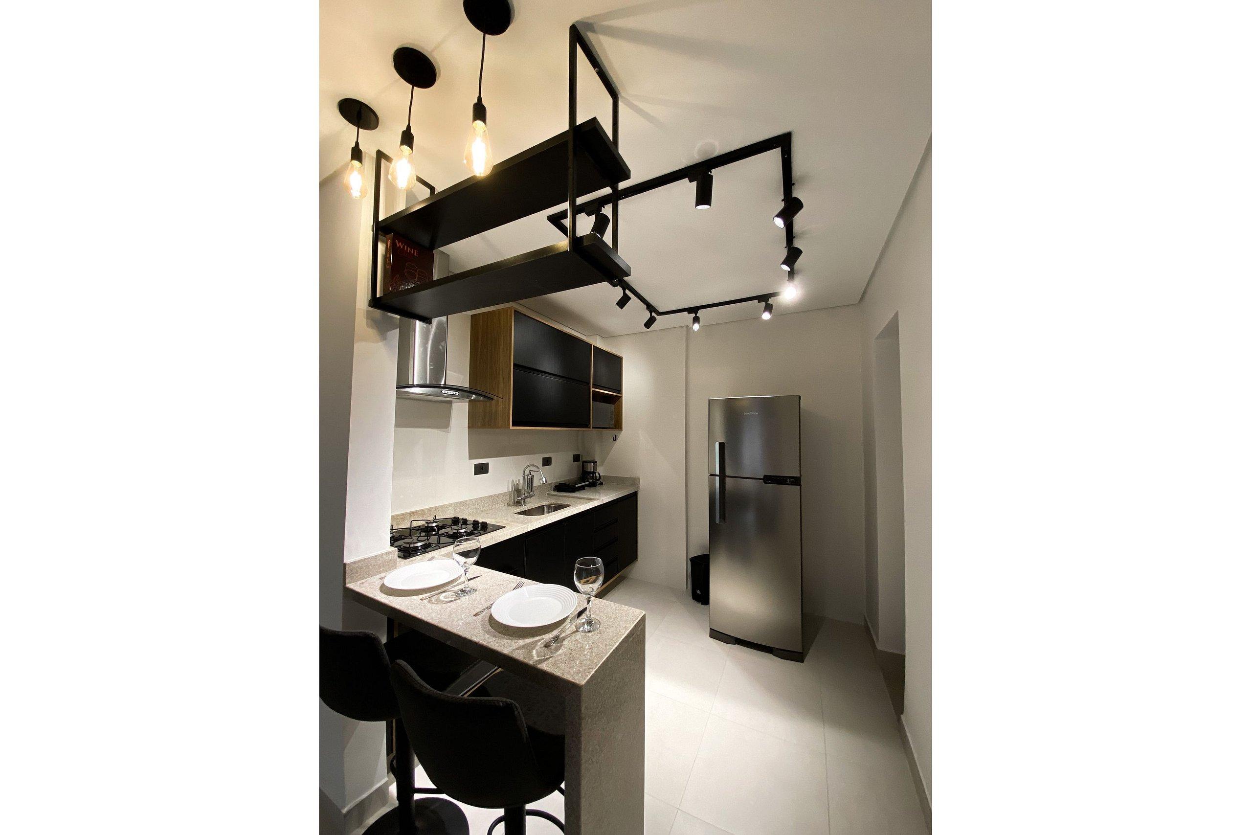 image-housing-carousel