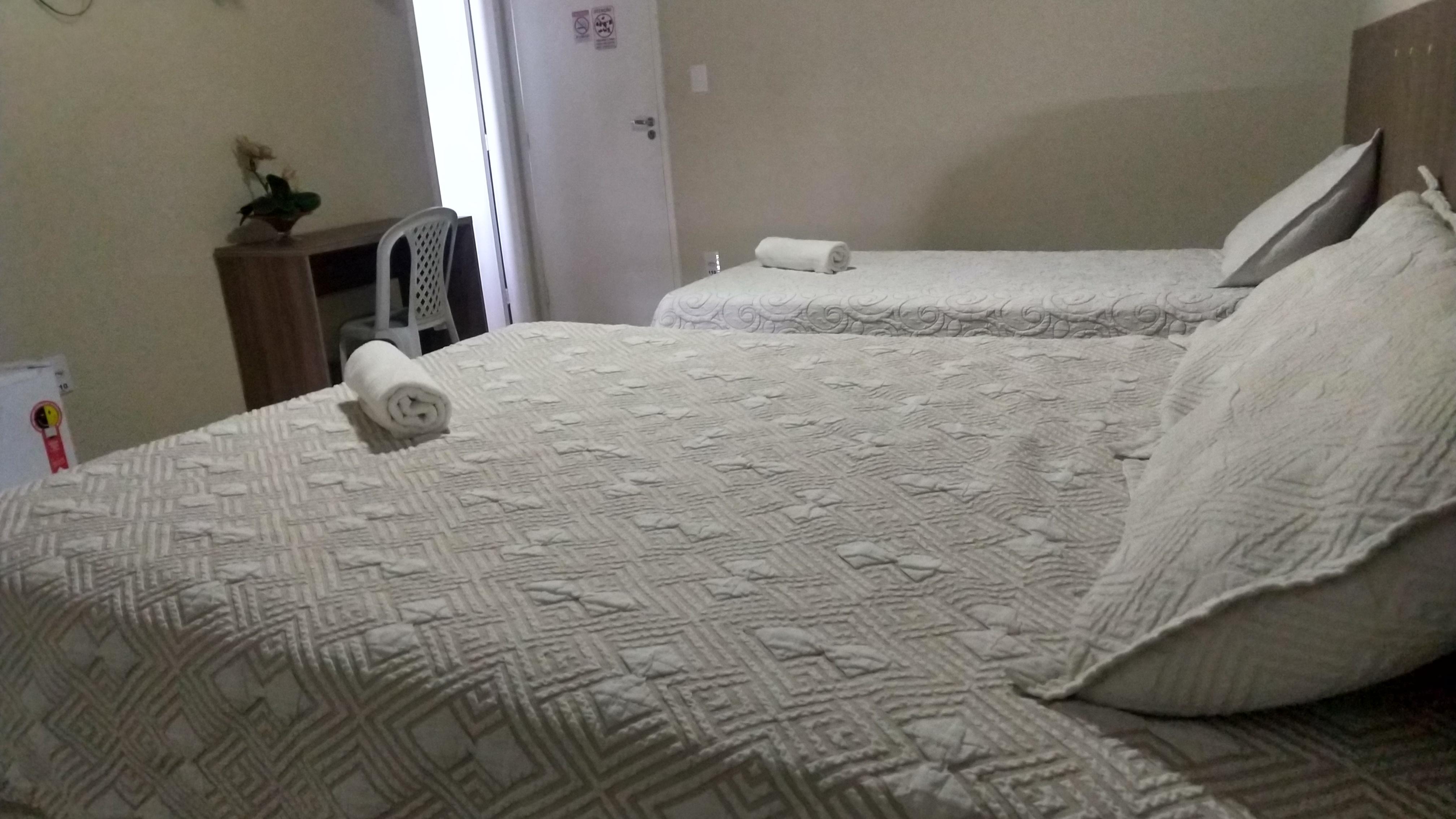 image-housing-carousel