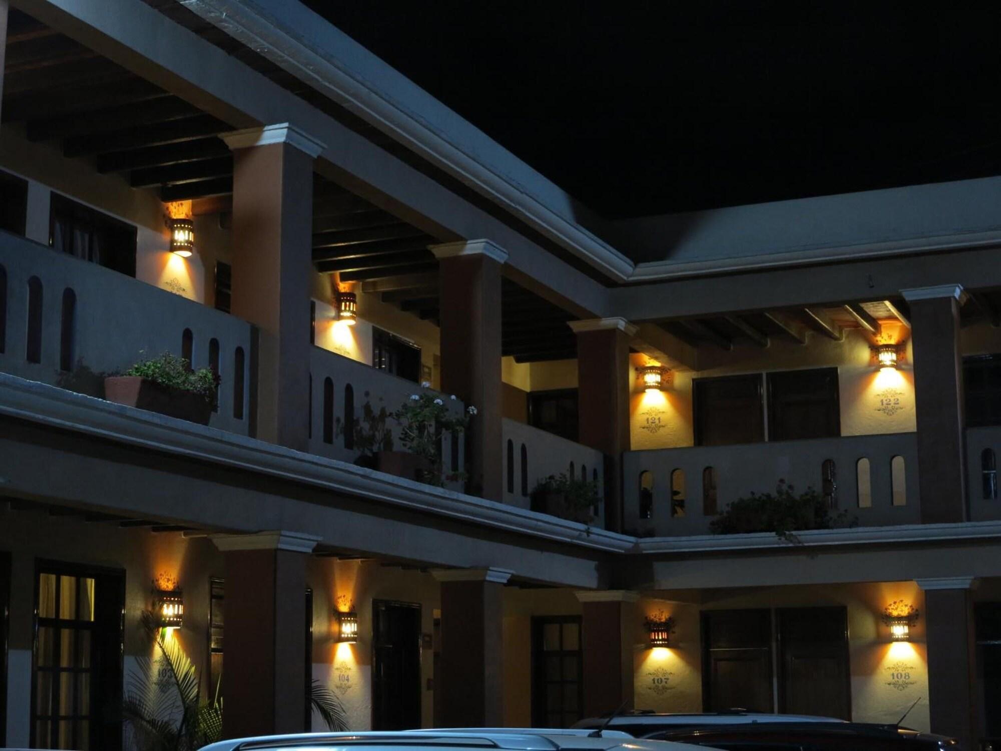 image-housing-carousel