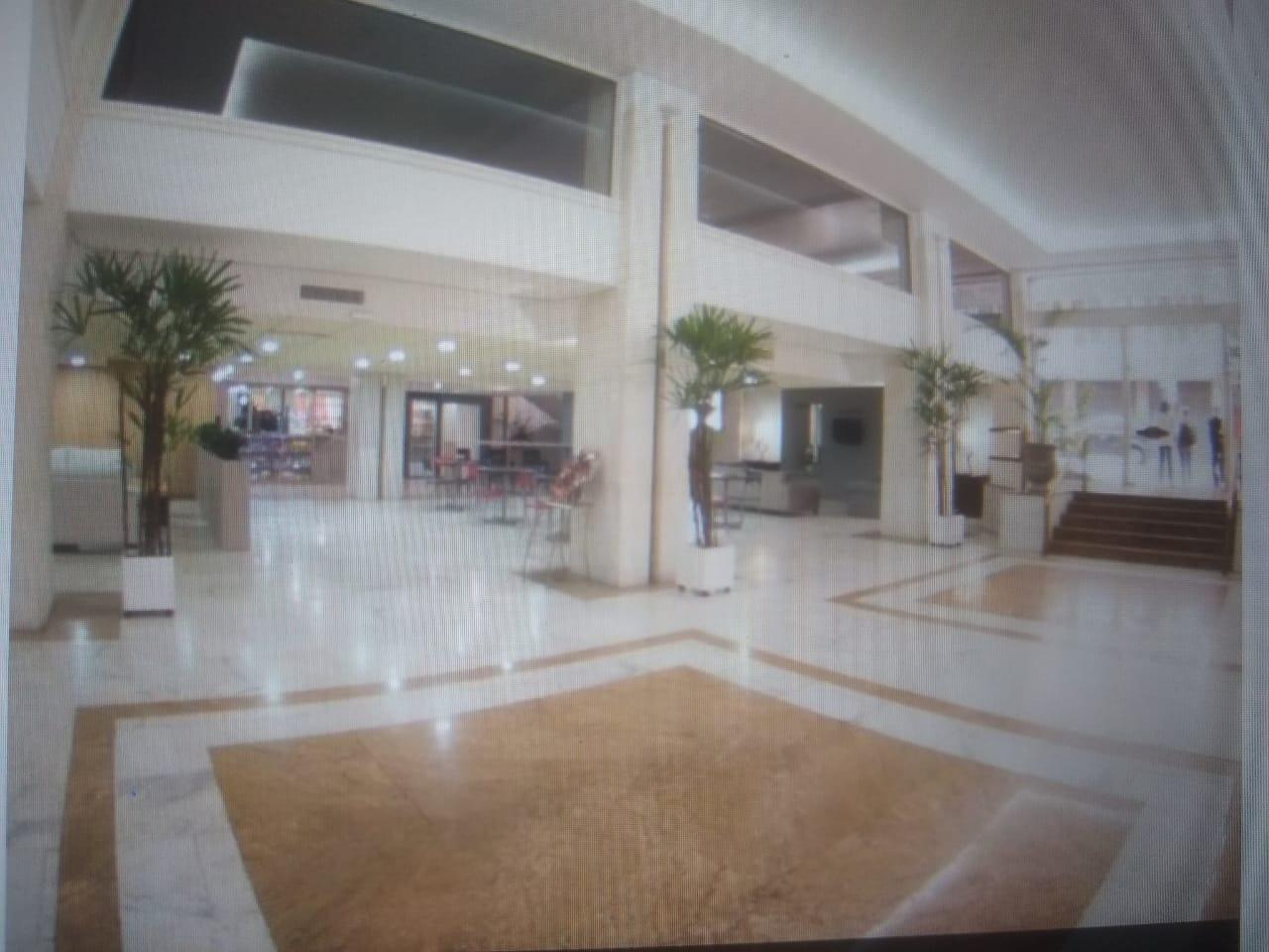 image-housing-carousel