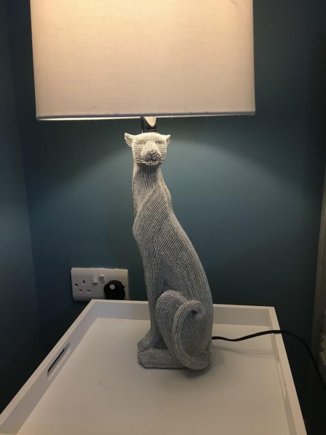 image-housing-carousel