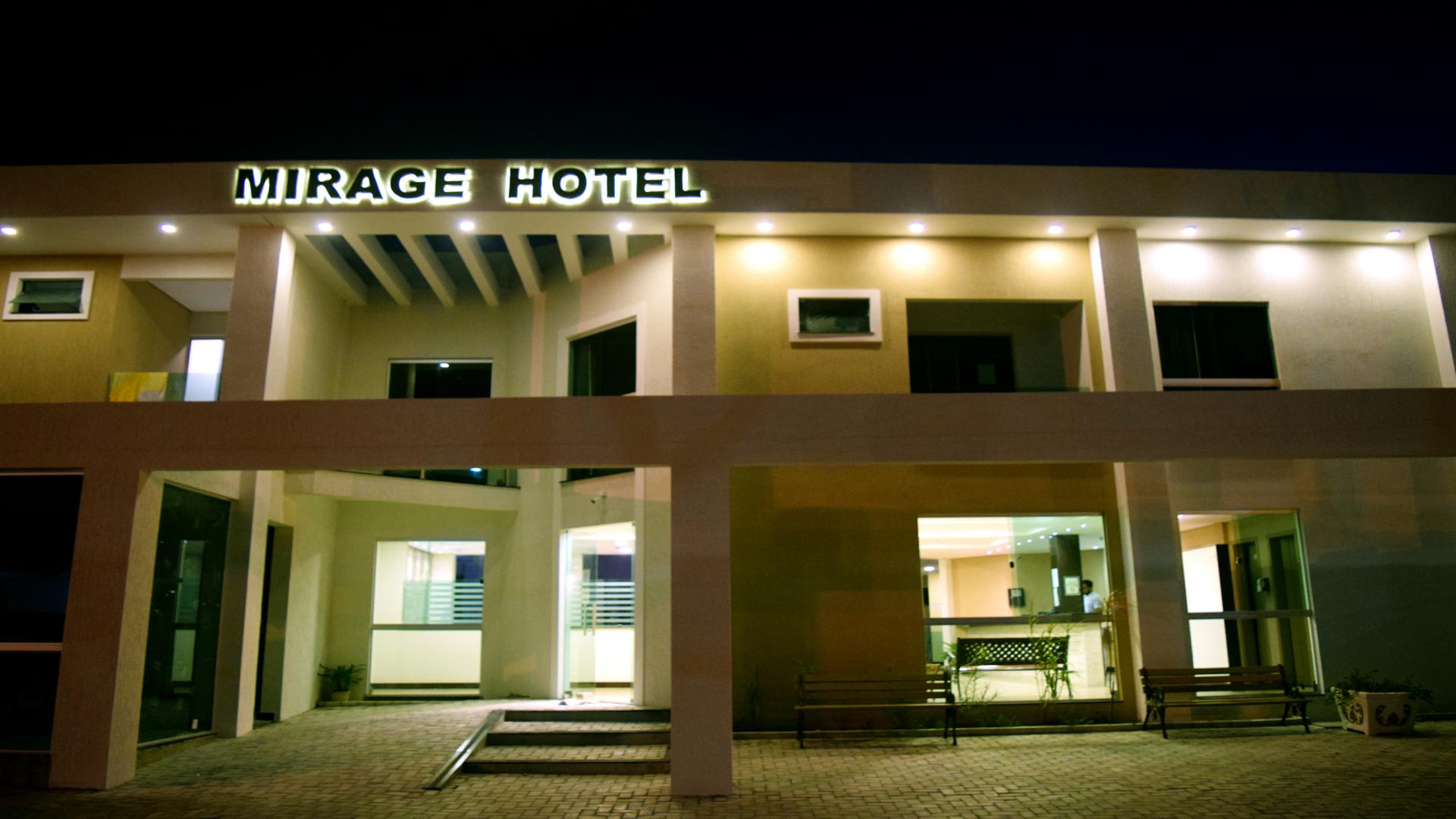 image-housing-carousel
