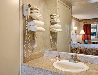 image-housing-carousel