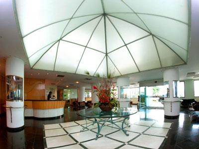 image-housing-carousel