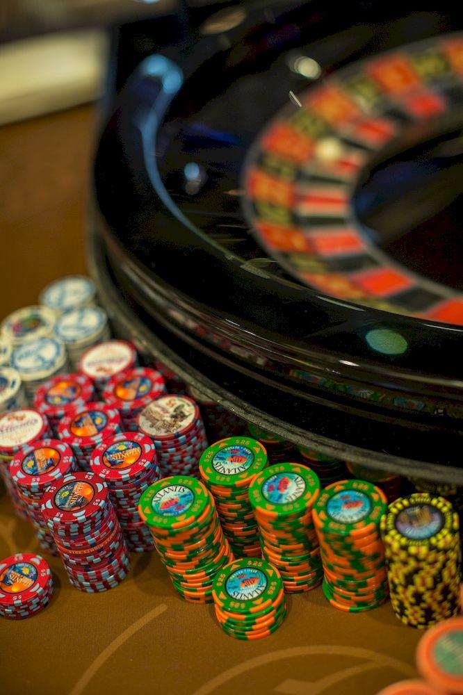 image-housing-carousel