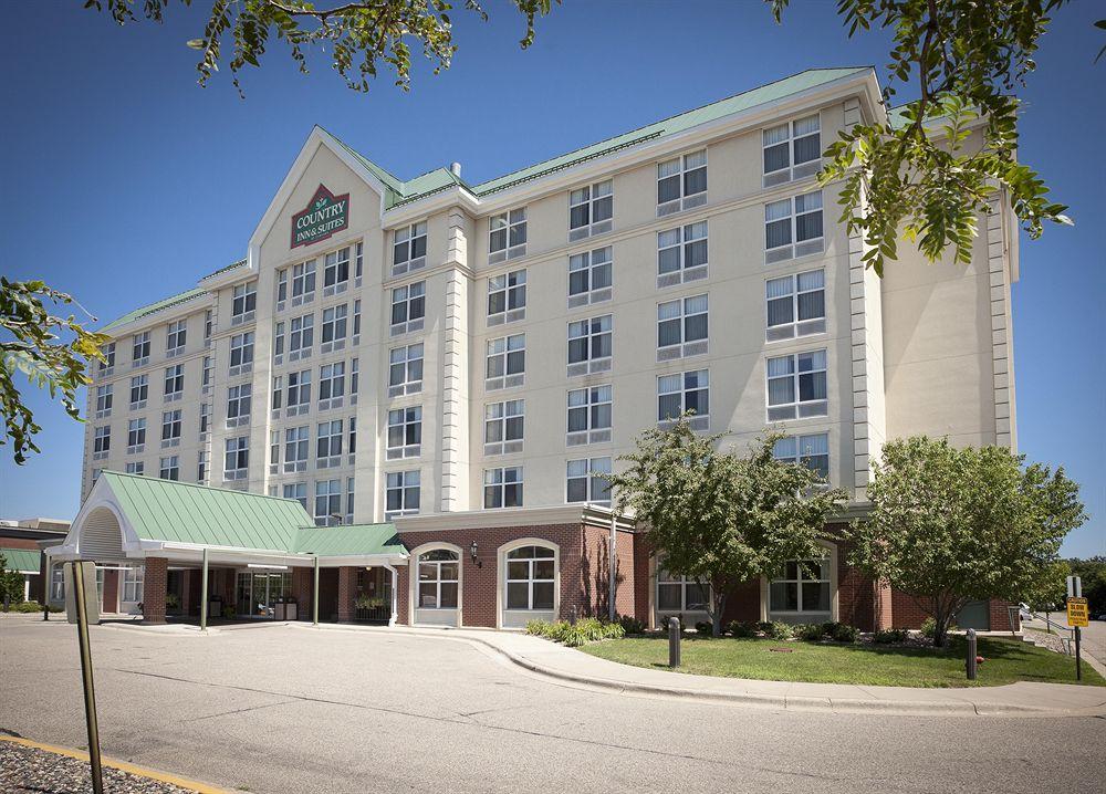 Country Inn & Suites by Radisson, Bloomington at Mall of America, MN image