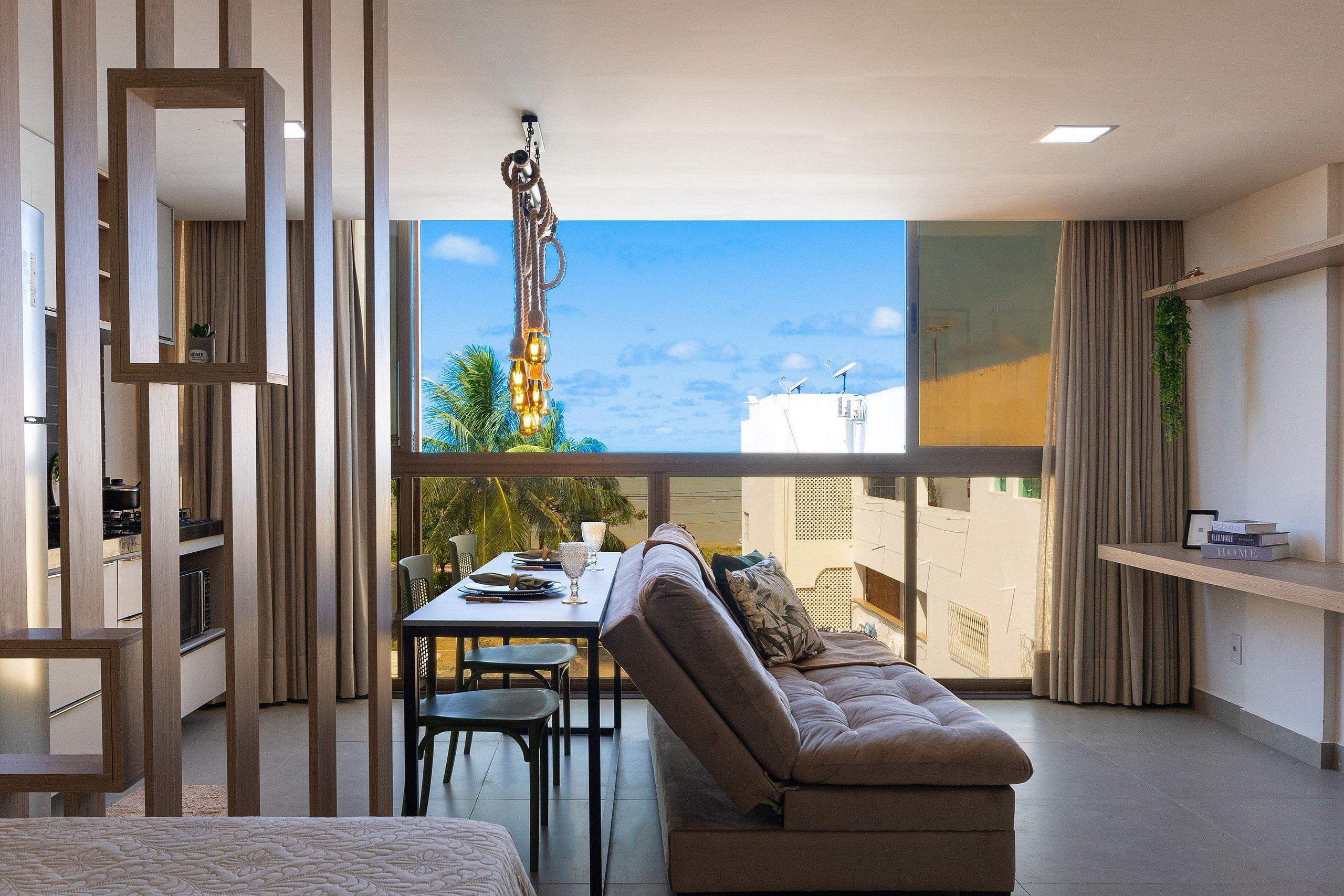 image-housing-carousel