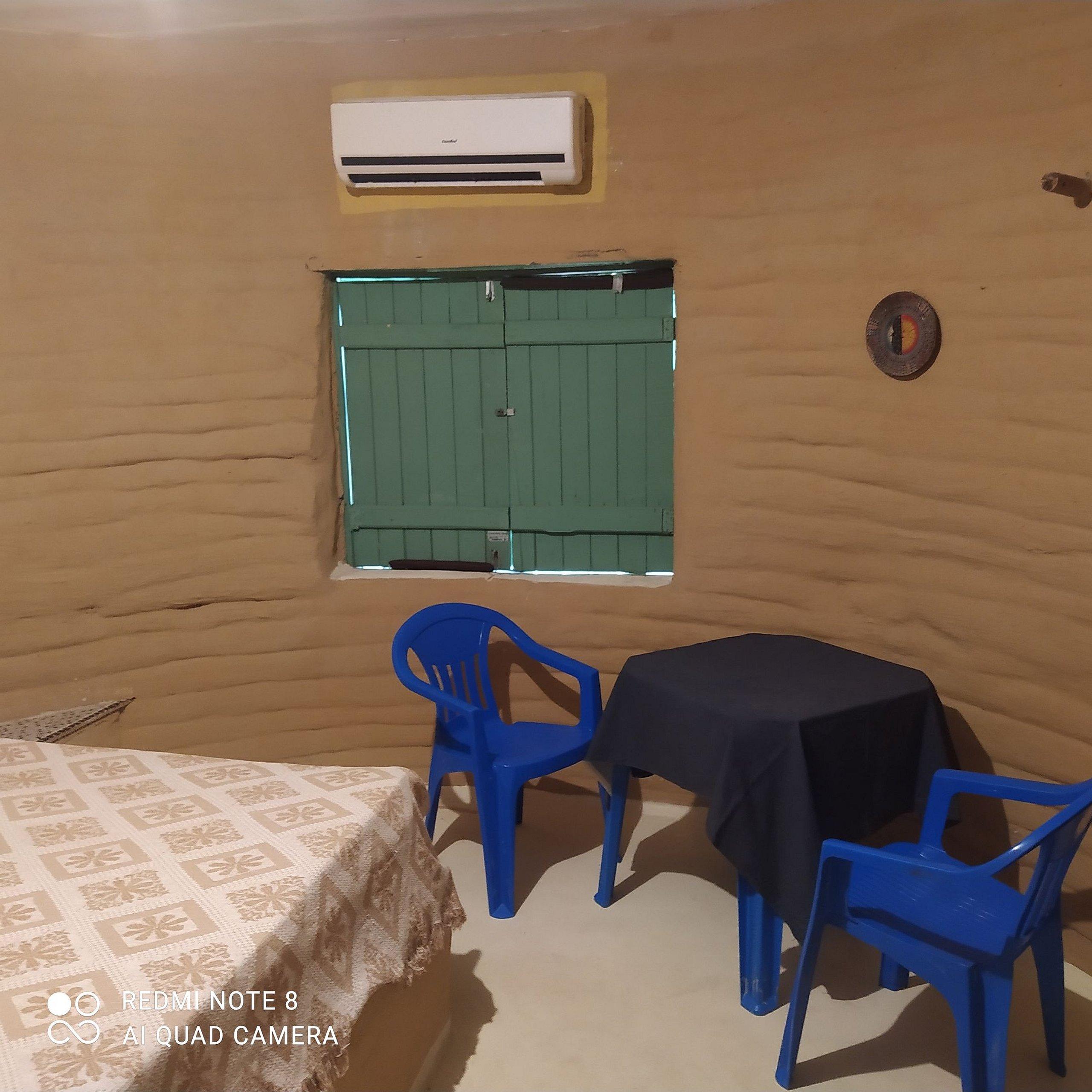 image-housing-carousel