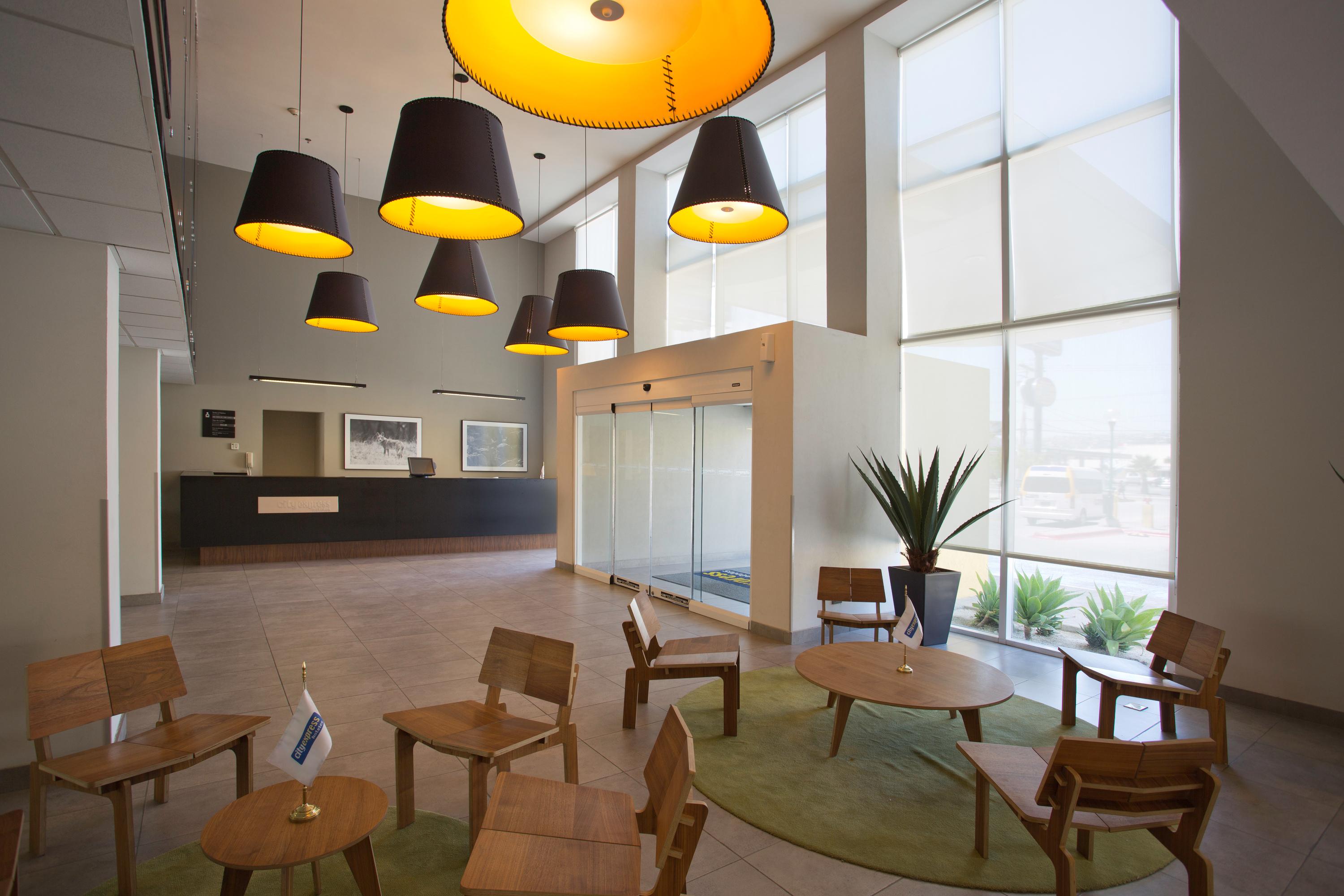image-housing-carousel