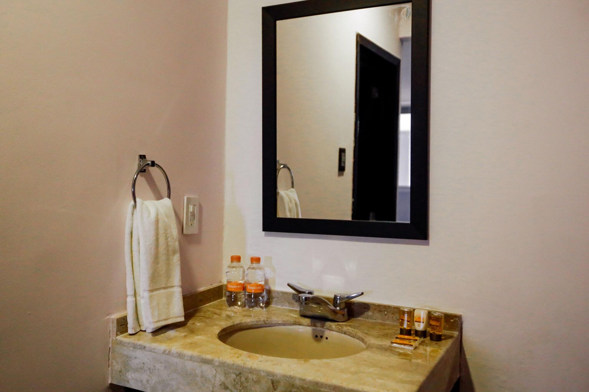 Habitación superior, balcón, torre