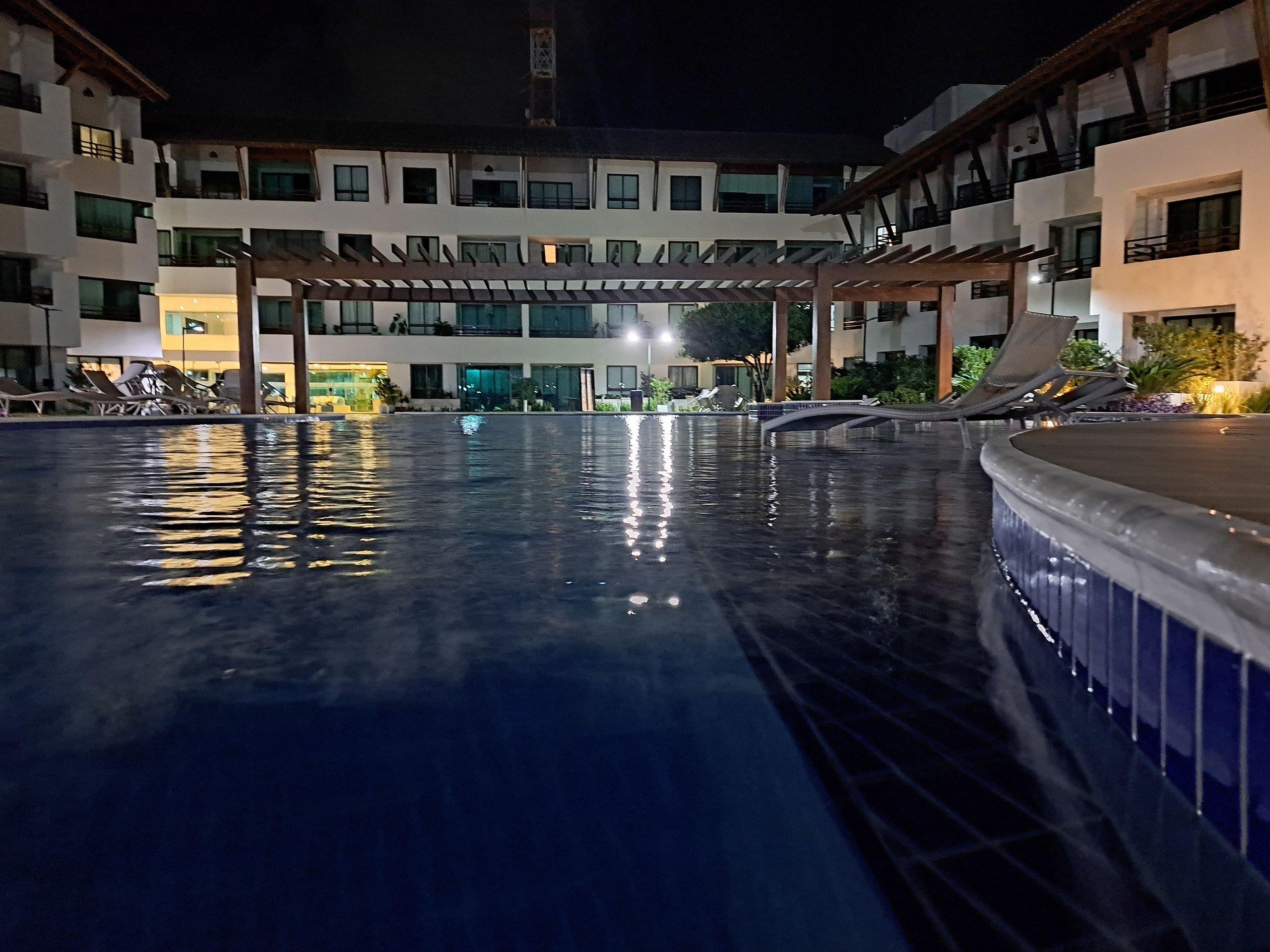 image-housing-carousel