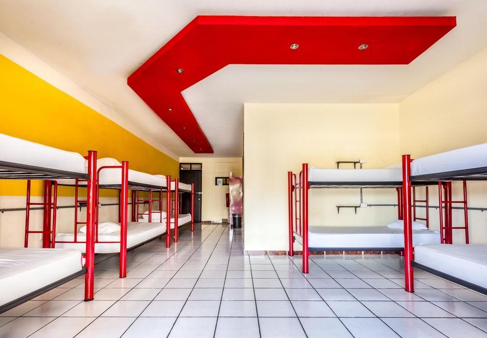 image-housing-carousel