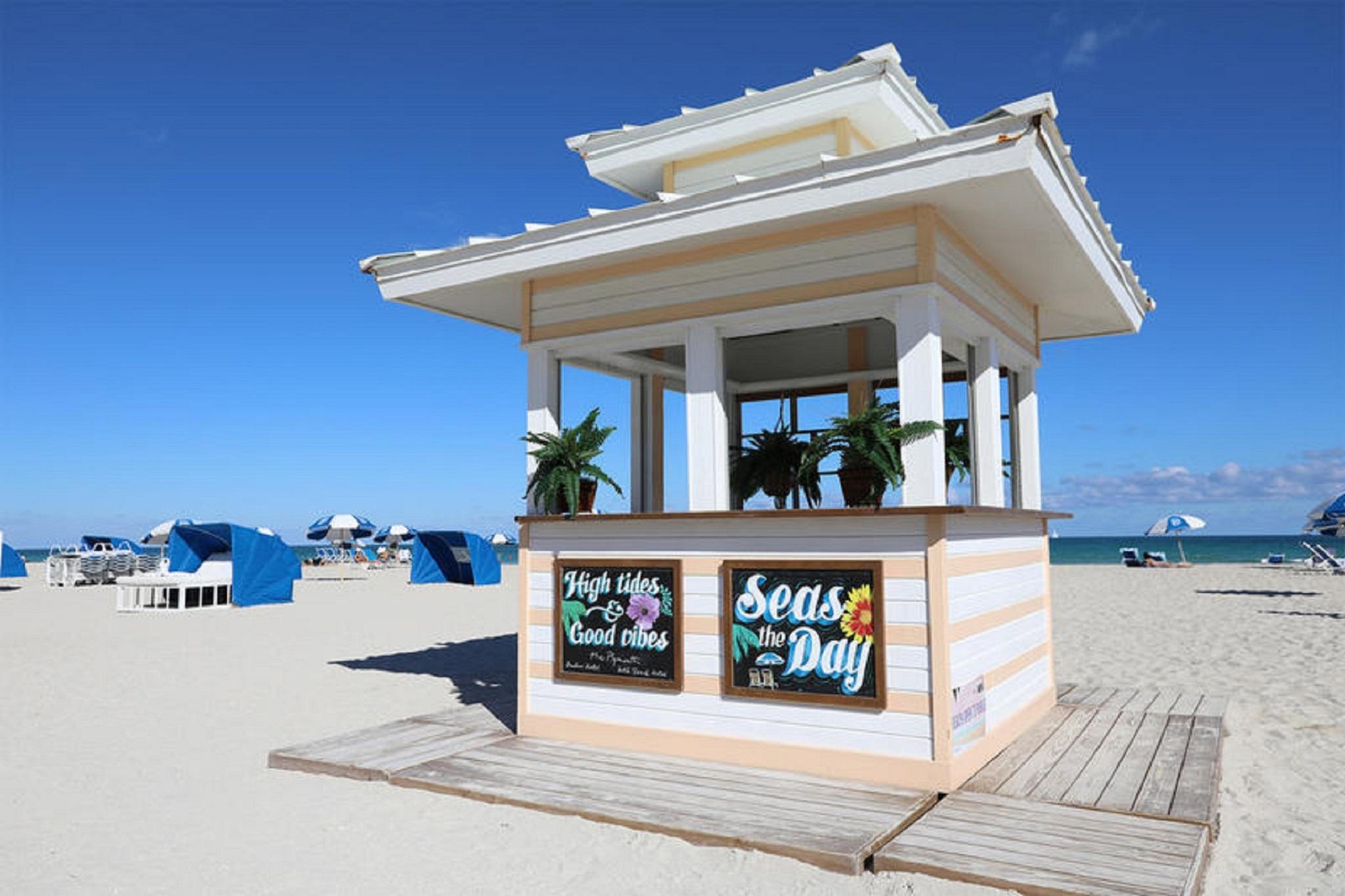 image-housing-carousel