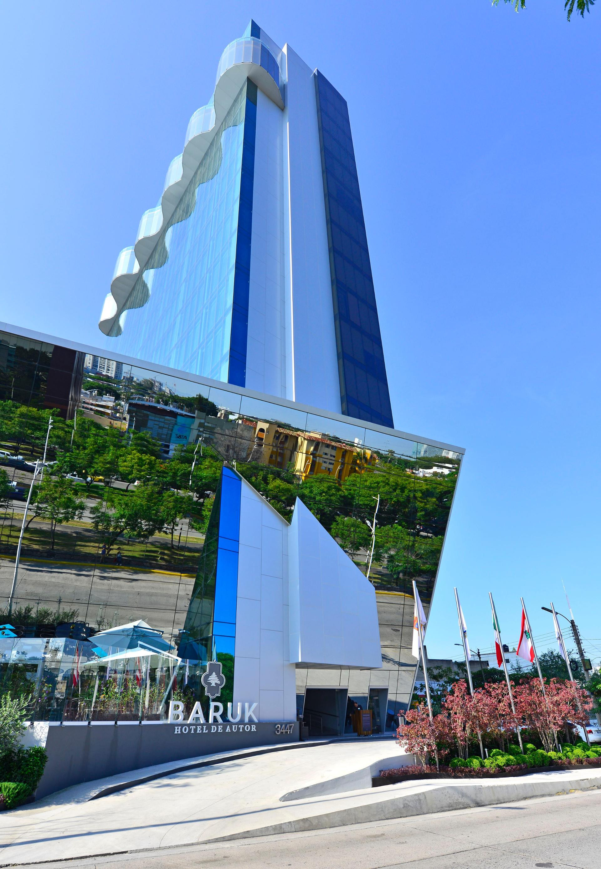 image-housing-carousel