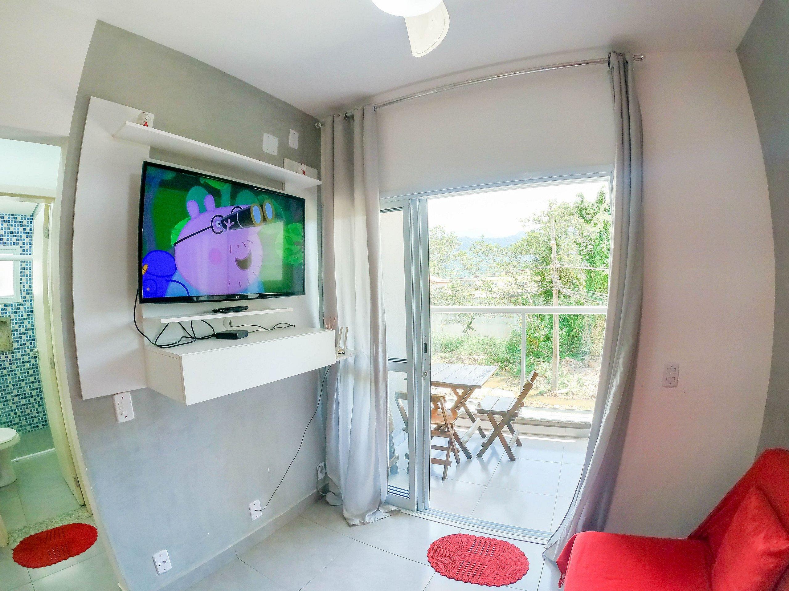image-housing-carousel