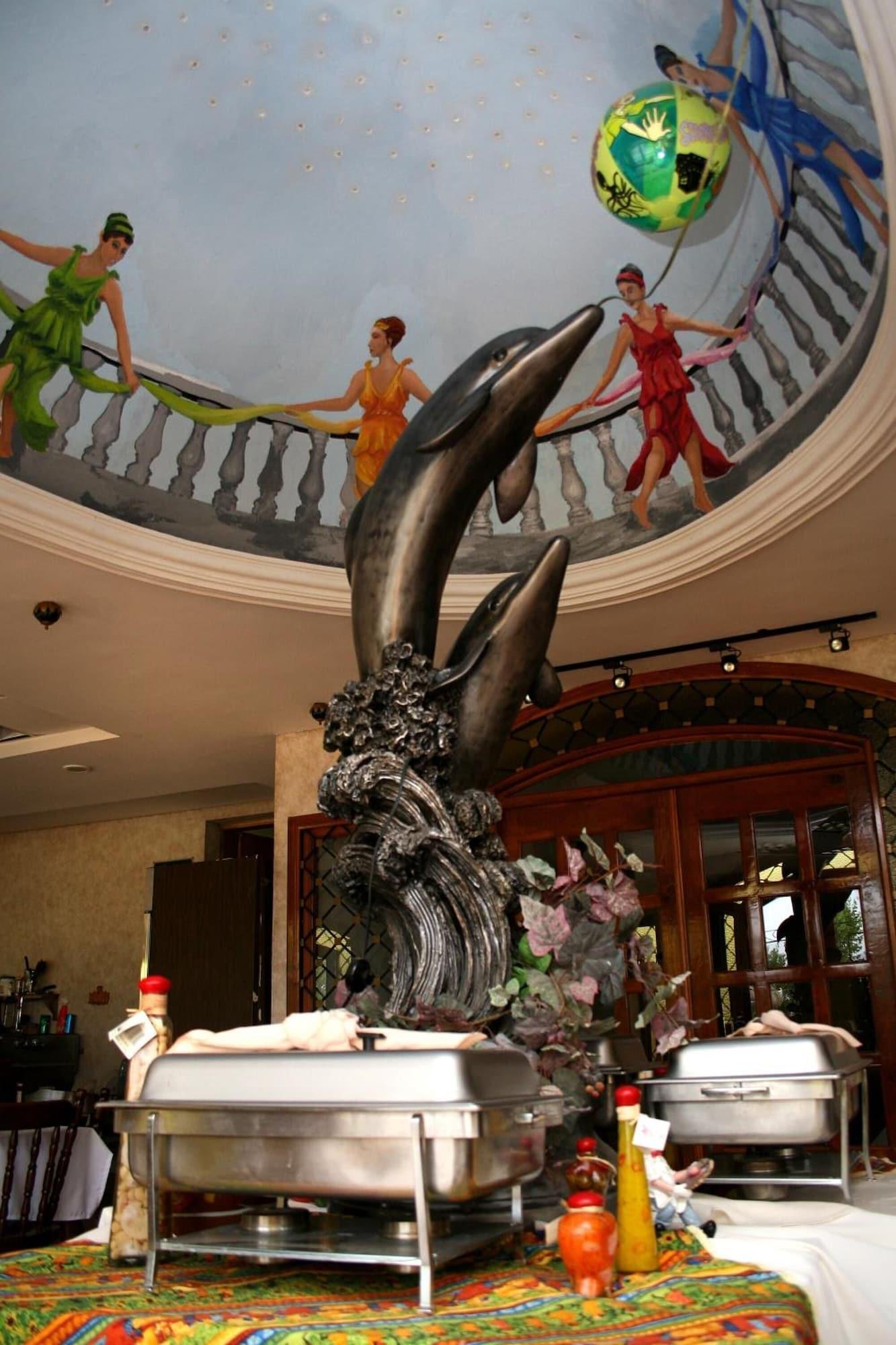 image-housing-carousel