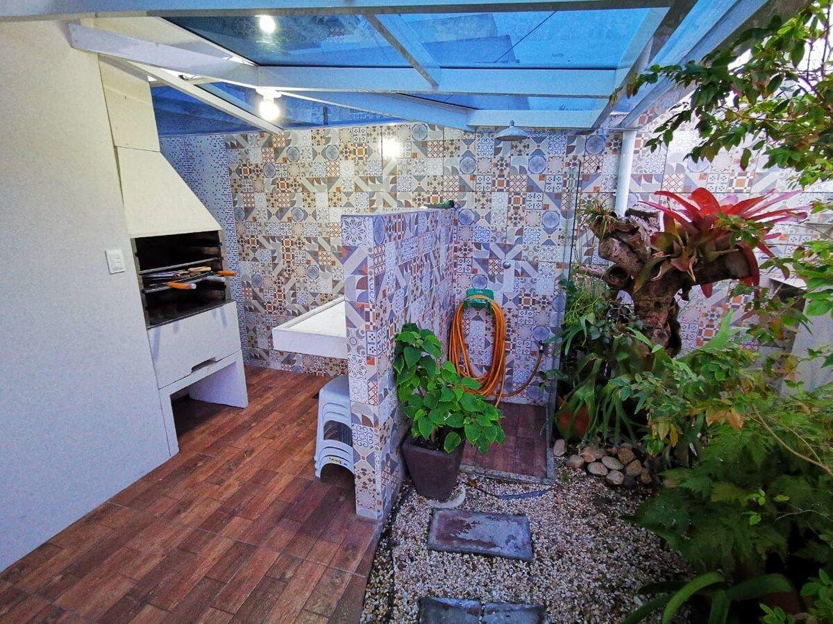 image-housing-carousel