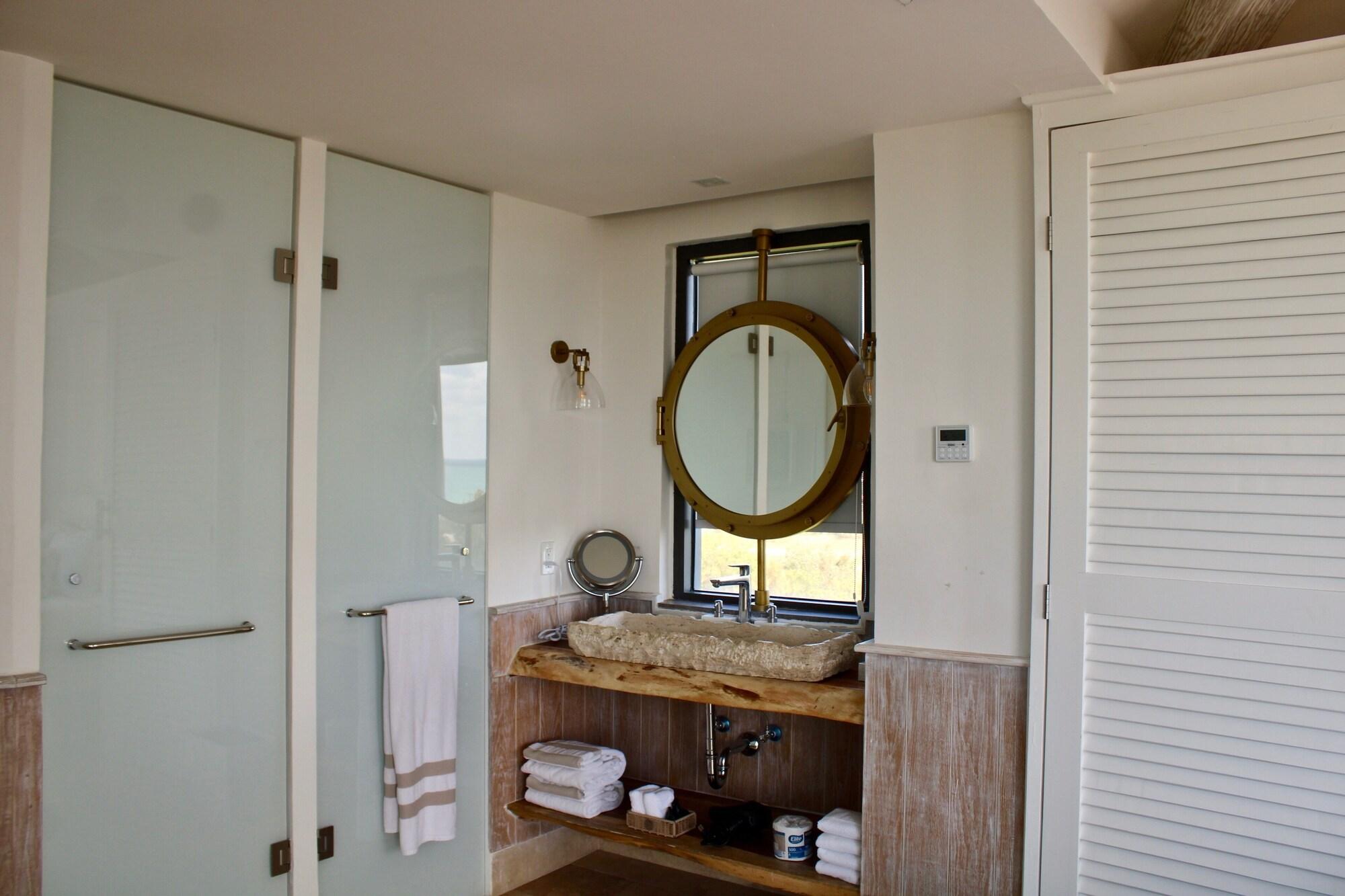 Oceanview Barefoot Suite