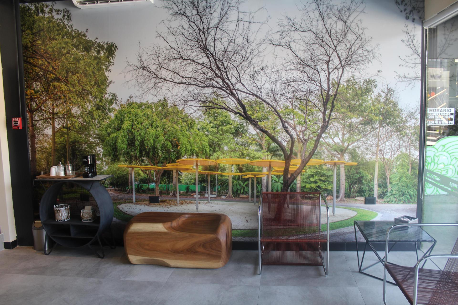 image-housing-carousel