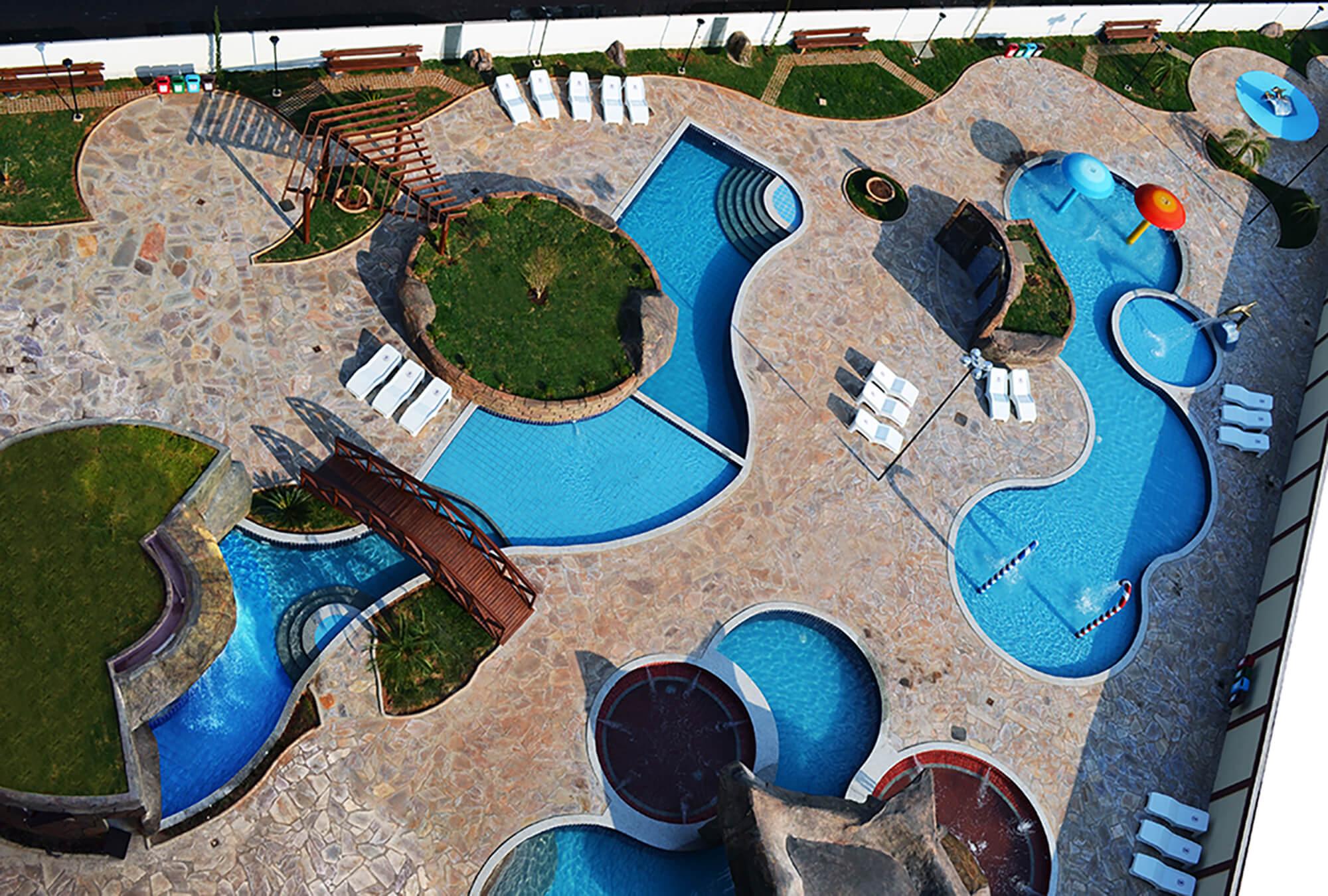 image-housing-carousel