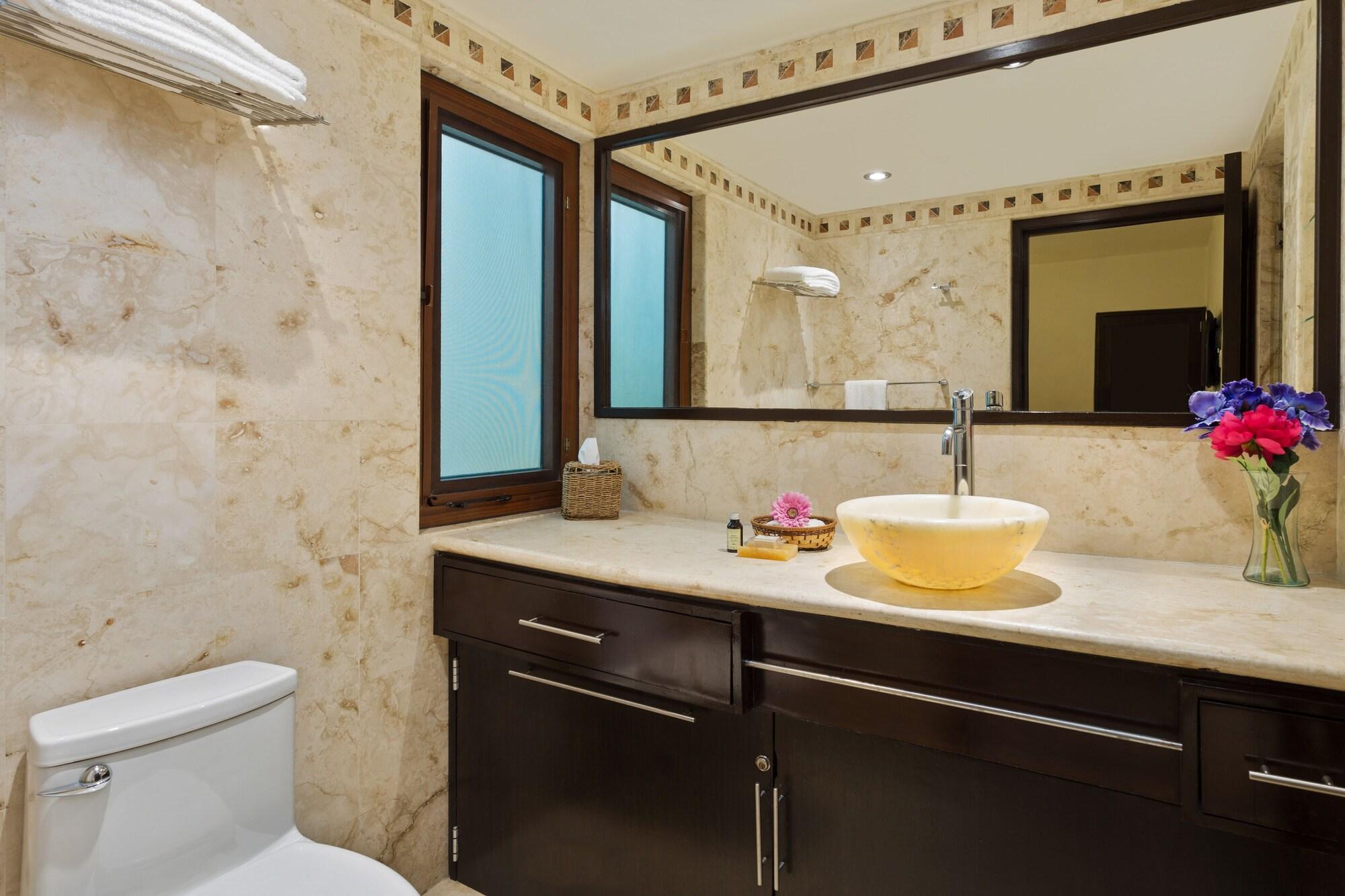 Condominio familiar, 2 habitaciones, vista al jardín