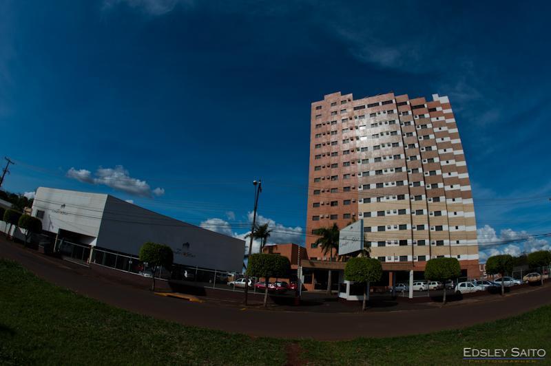 image-housing-carousel