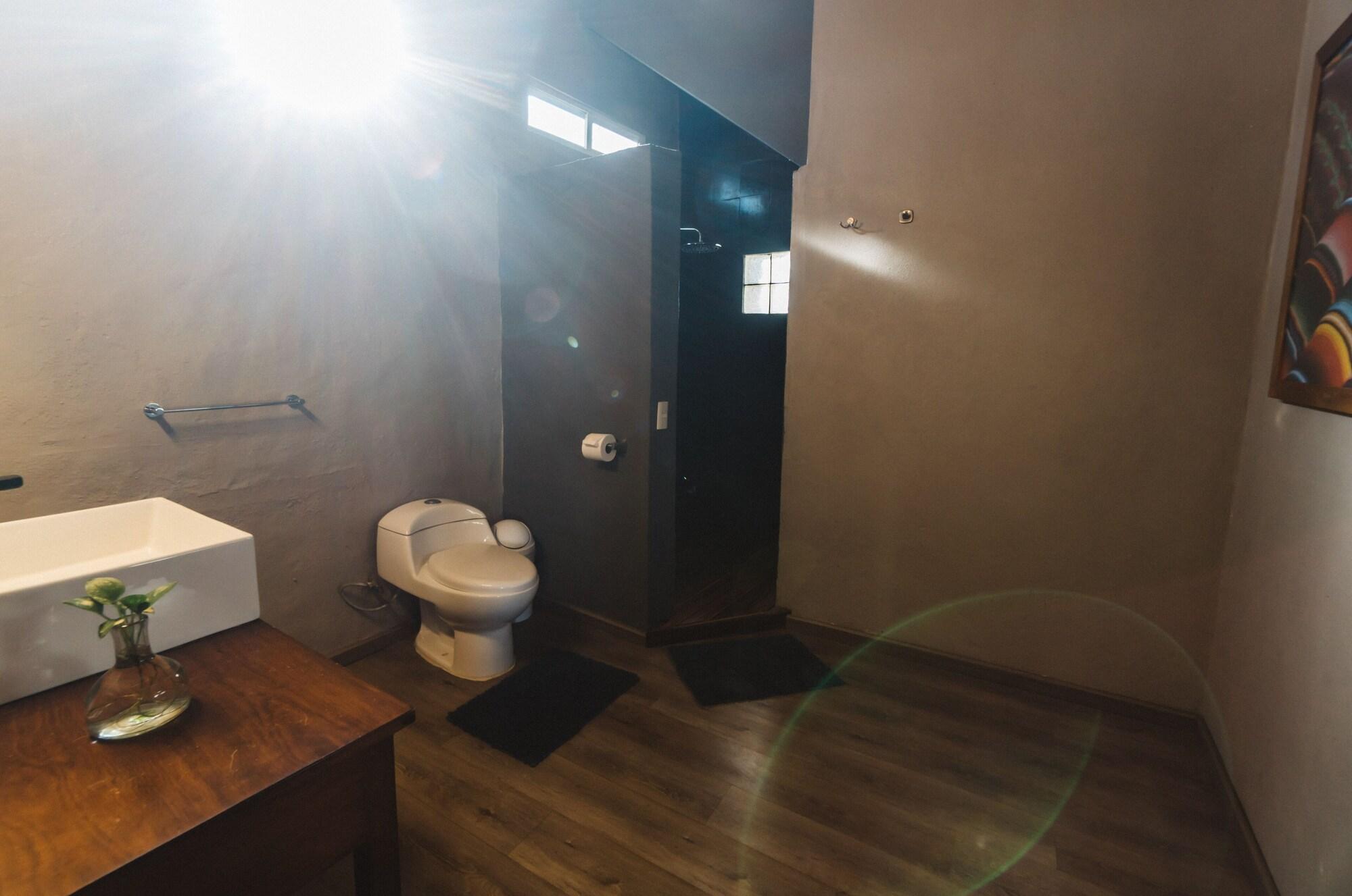 Suite clásica, 1 cama King size con sofá cama, acceso a la piscina, vista a la piscina