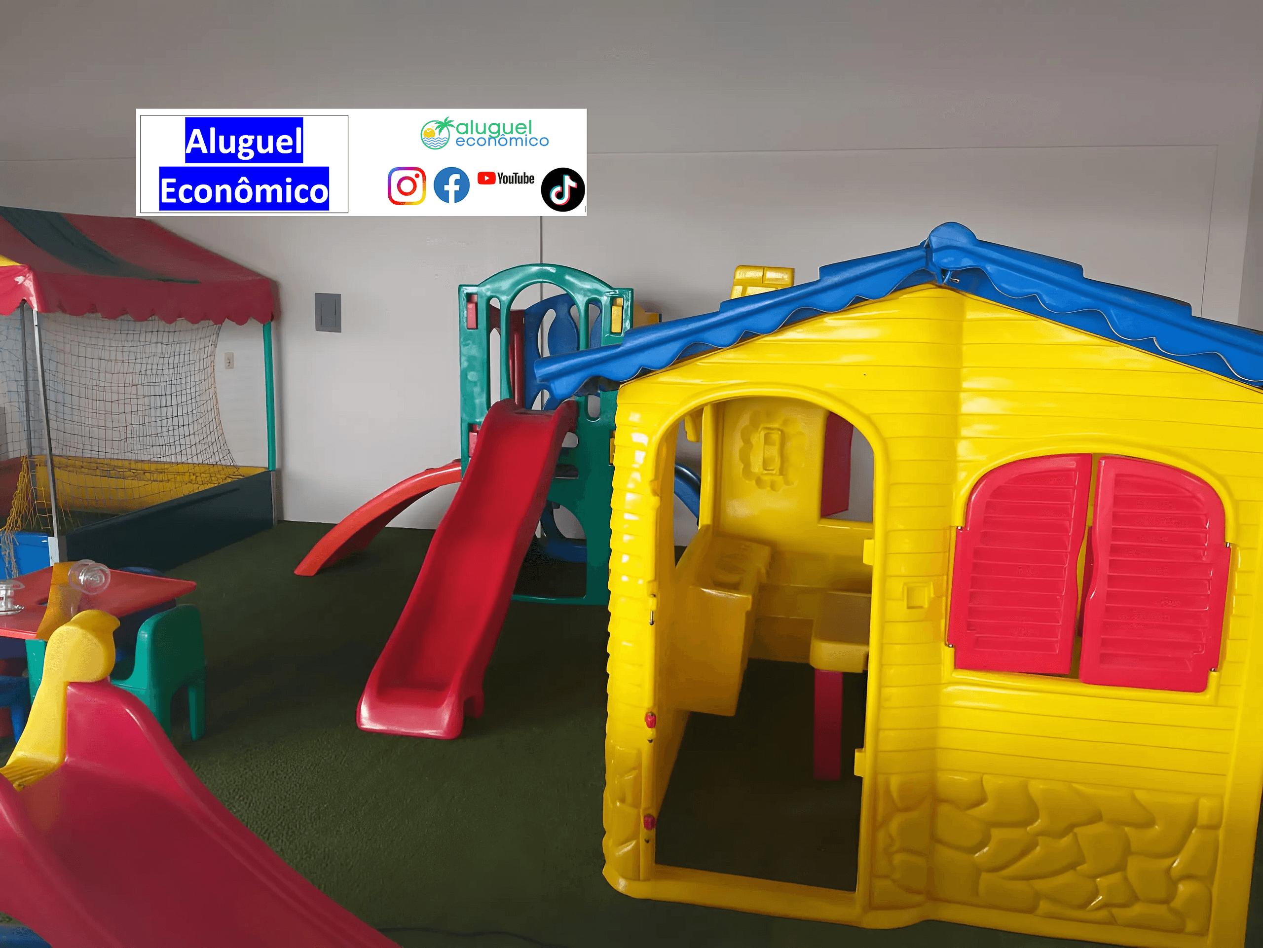 image-housing-carousel