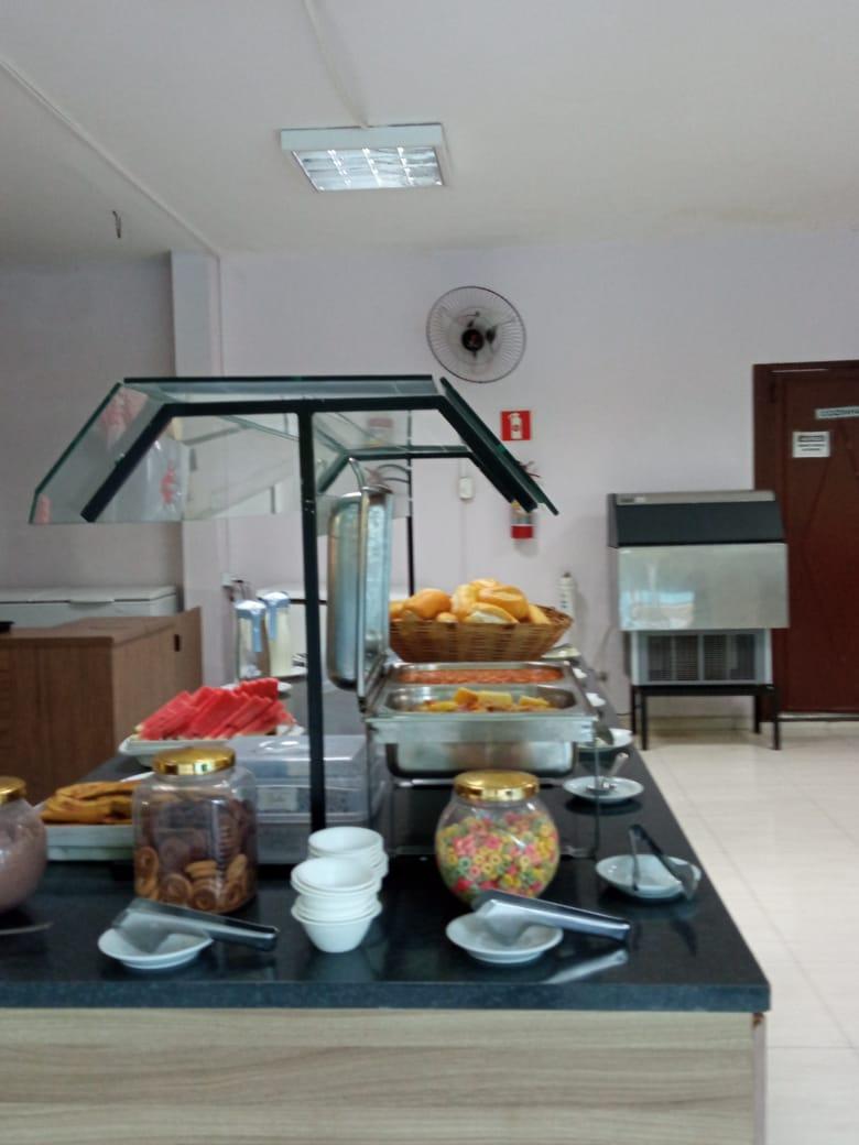 image-housing-carousel