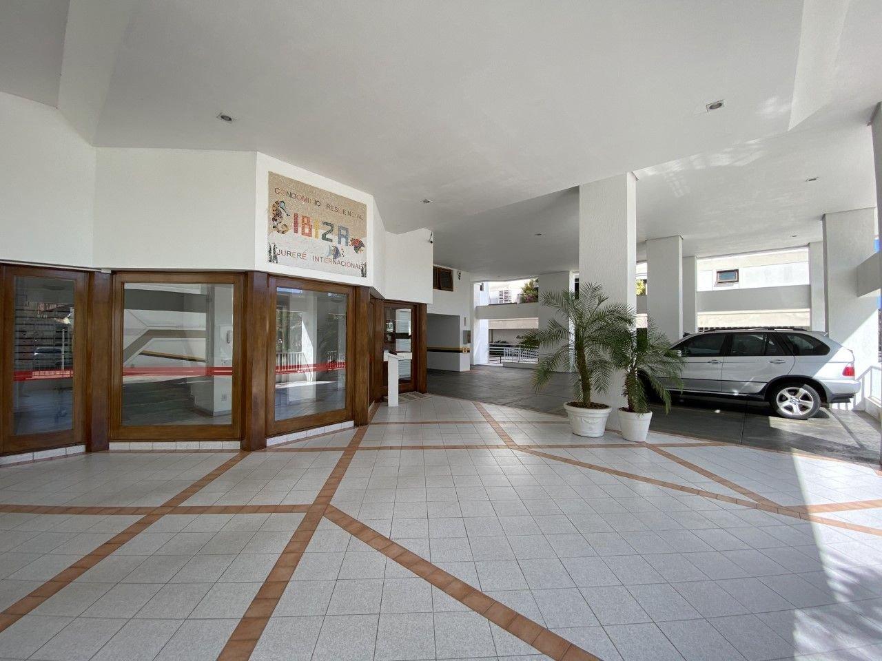 image-housing-carousel