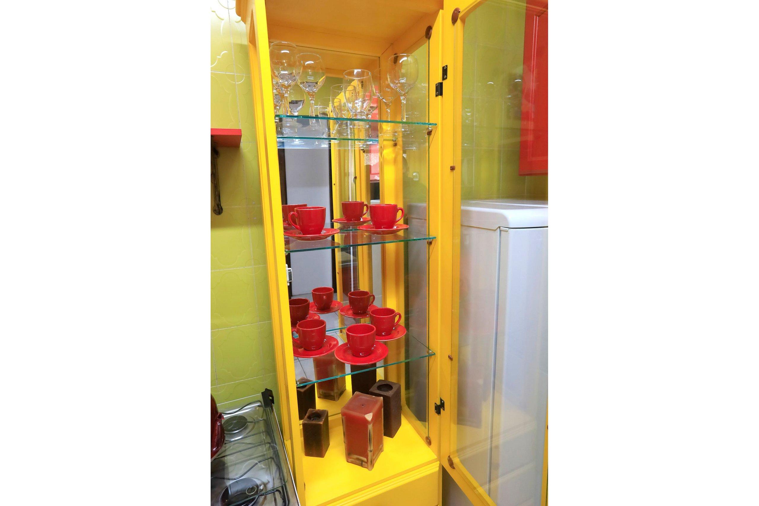 image-housing-carousel