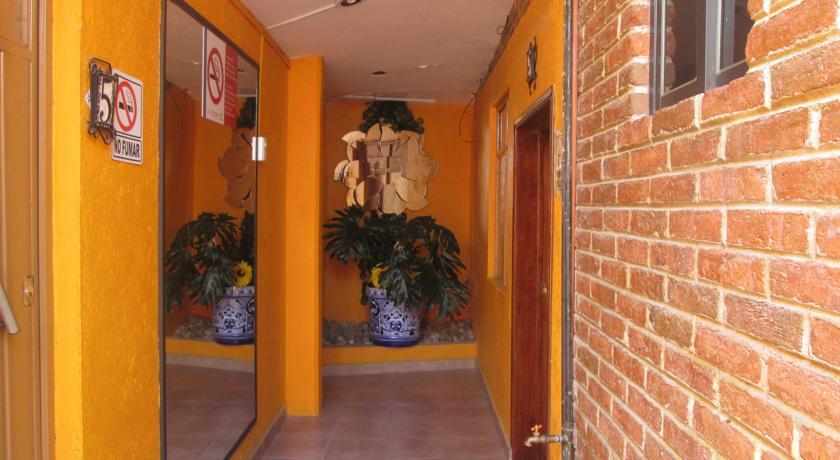 image-housing-carousel