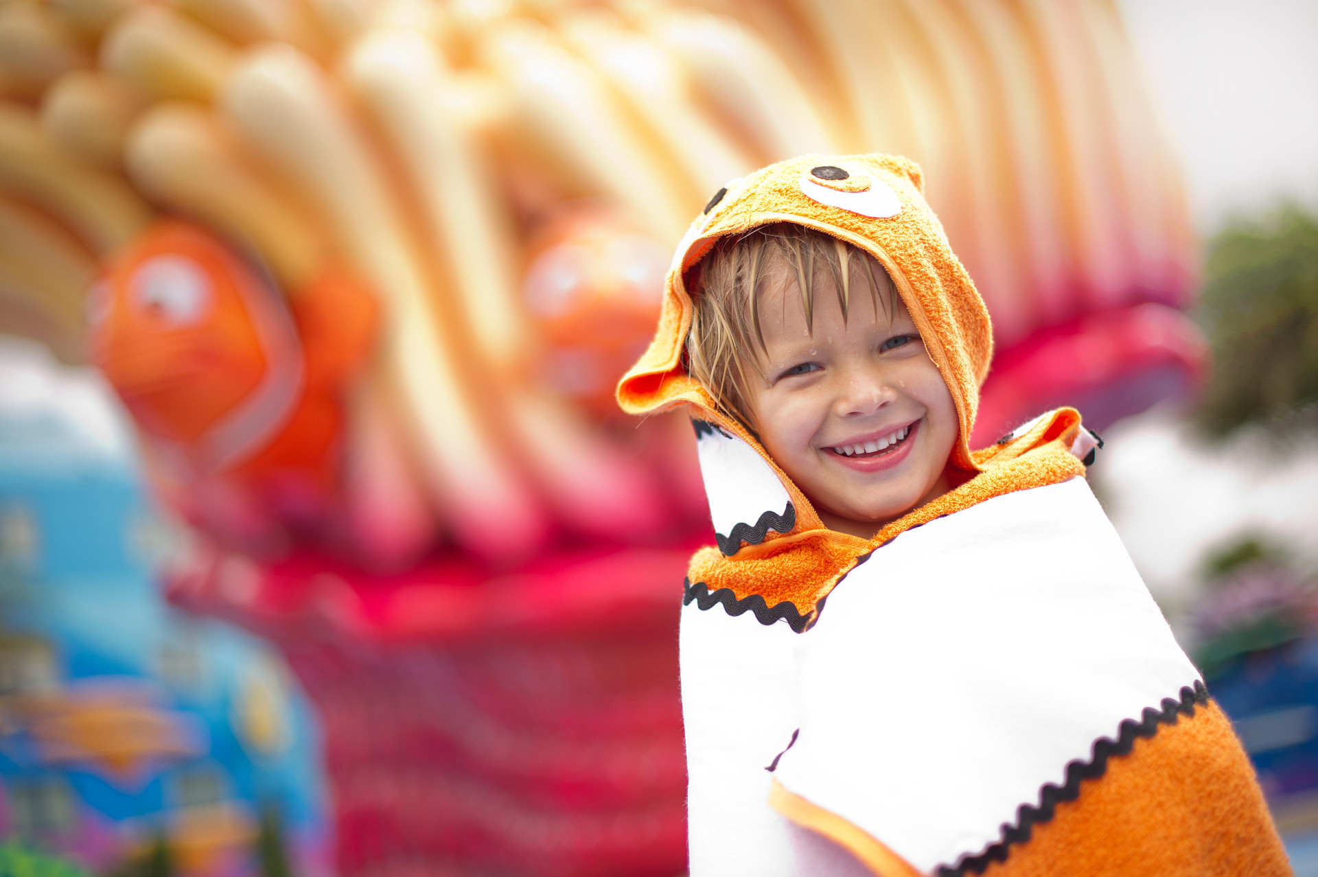 image-housing-carousel