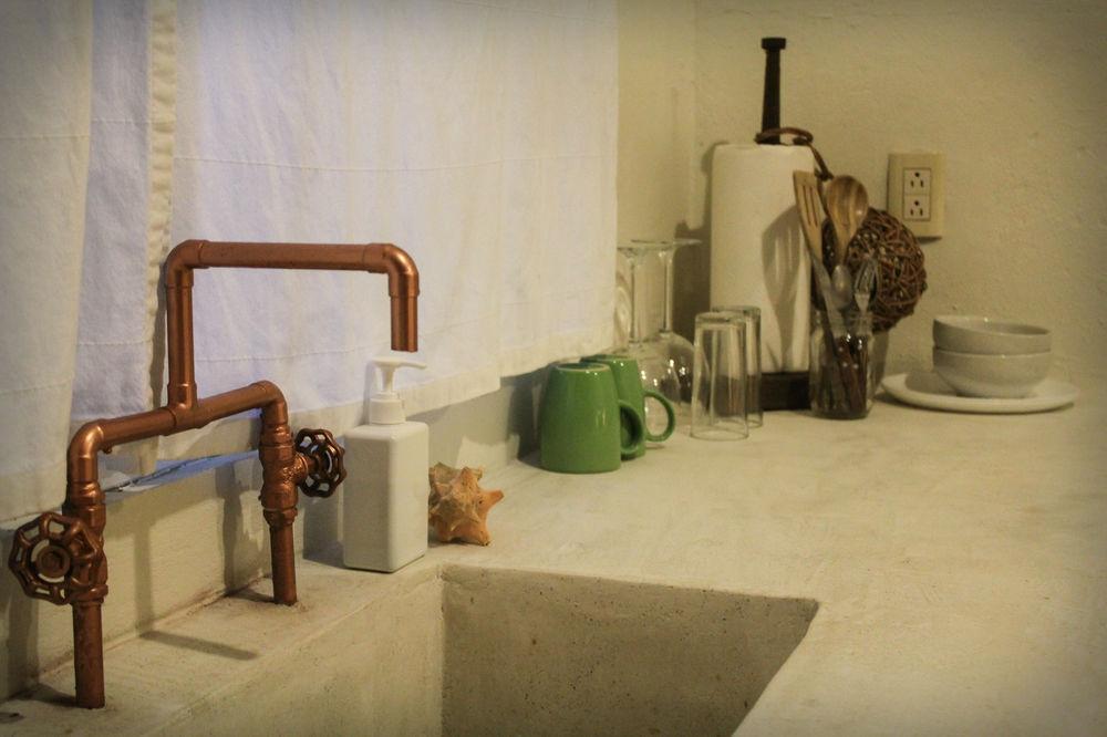 image-housing-carousel