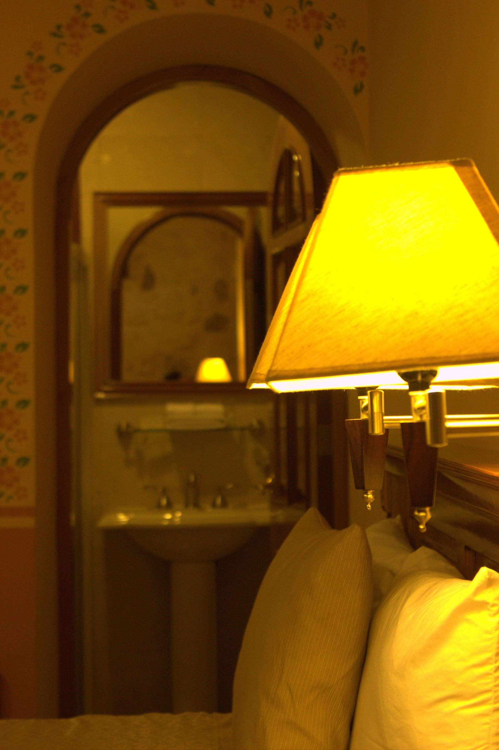 image-housing-carousel