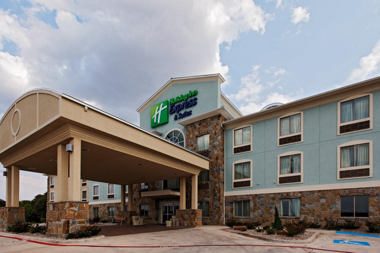 Holiday Inn Express & Suites Weatherford, an IHG Hotel image