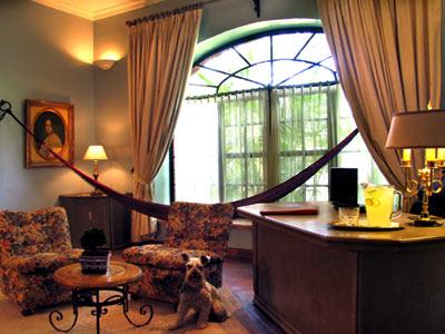 image-housing-carousel