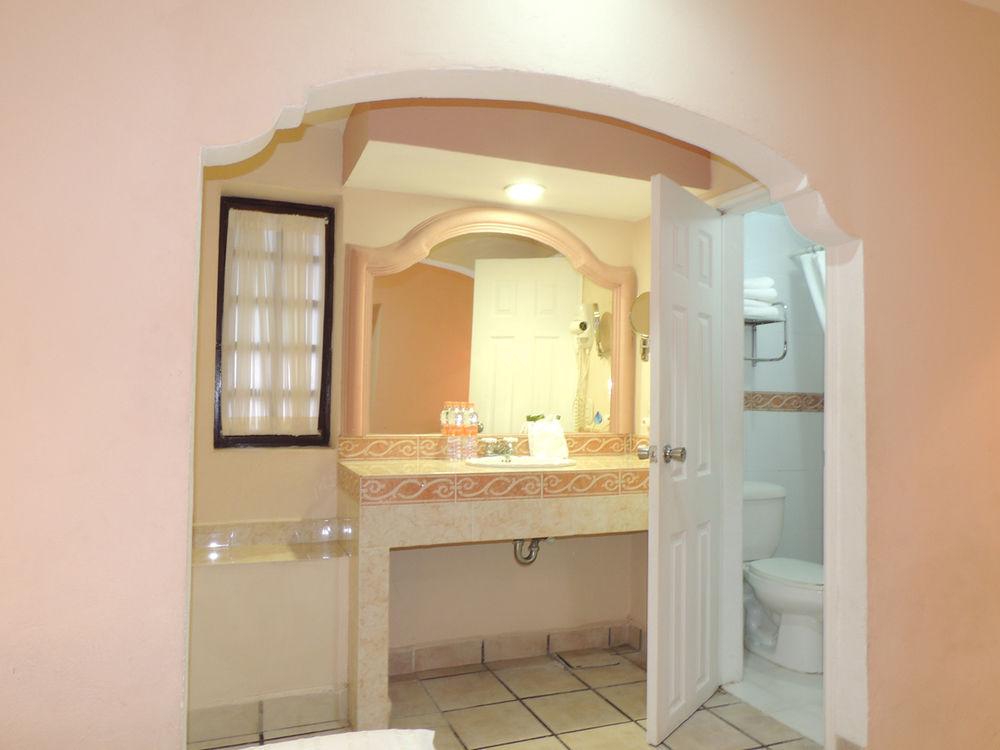image-housing-carousel