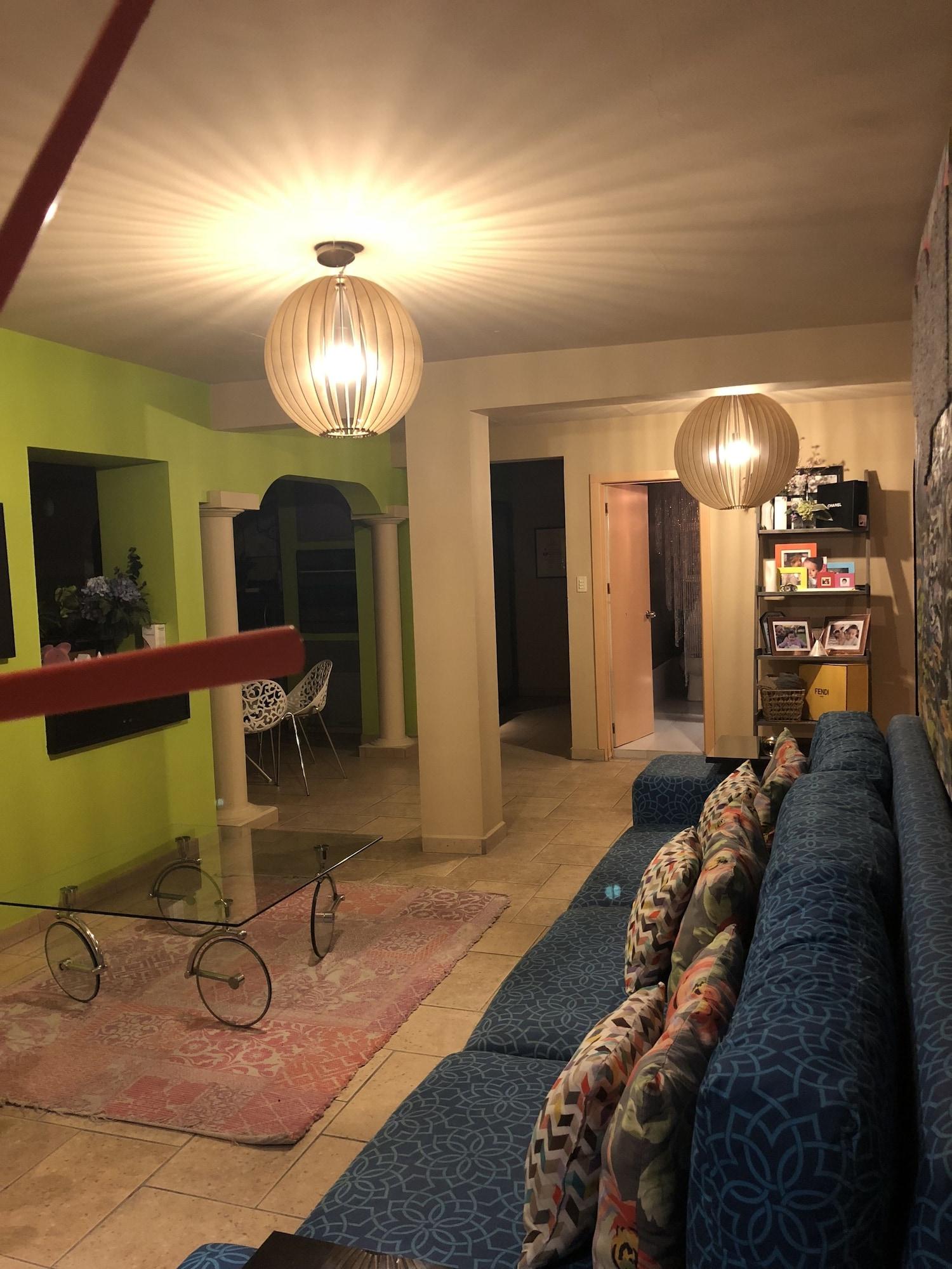 image-housing-carousel