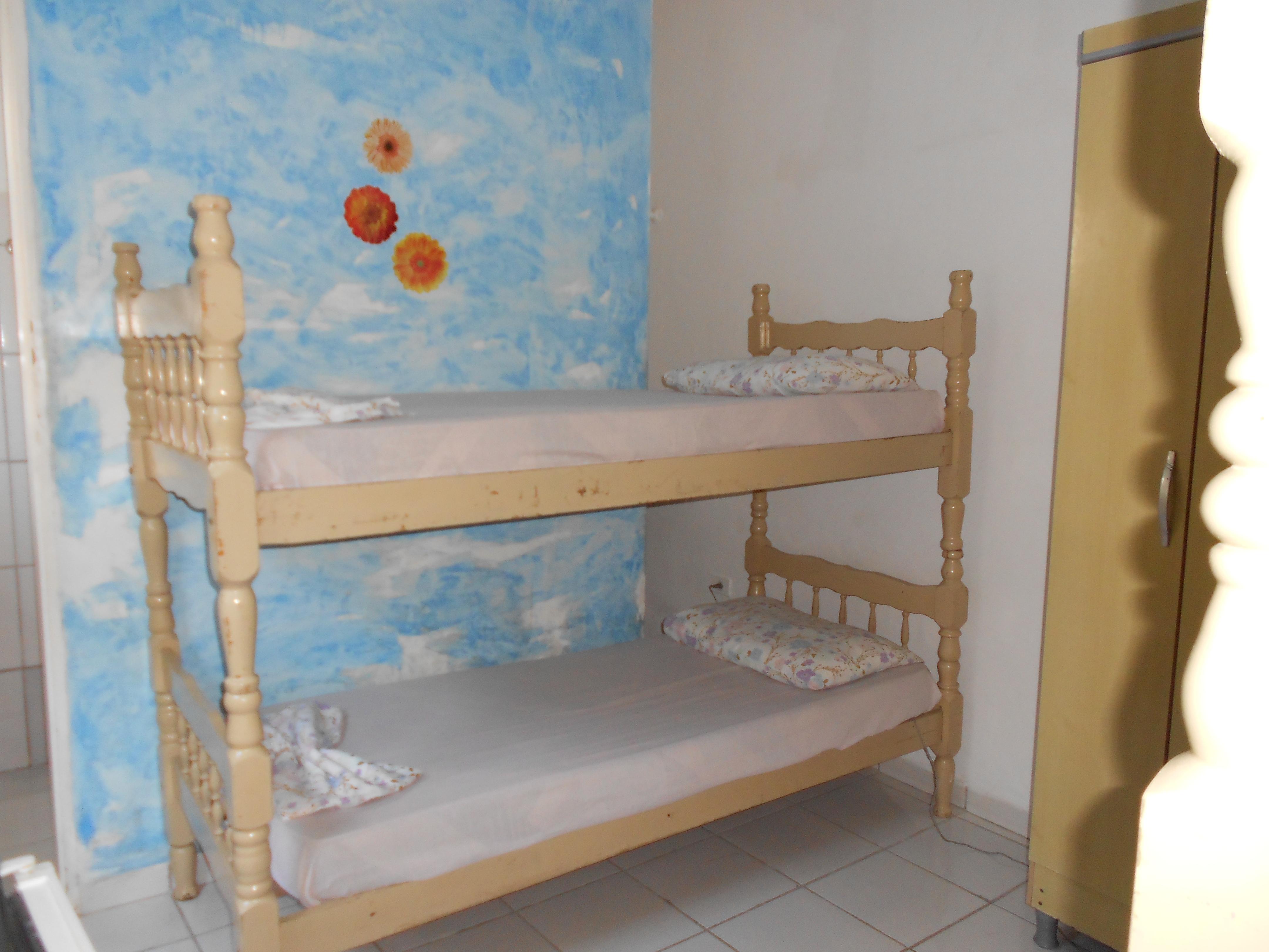 image-housing-carousel