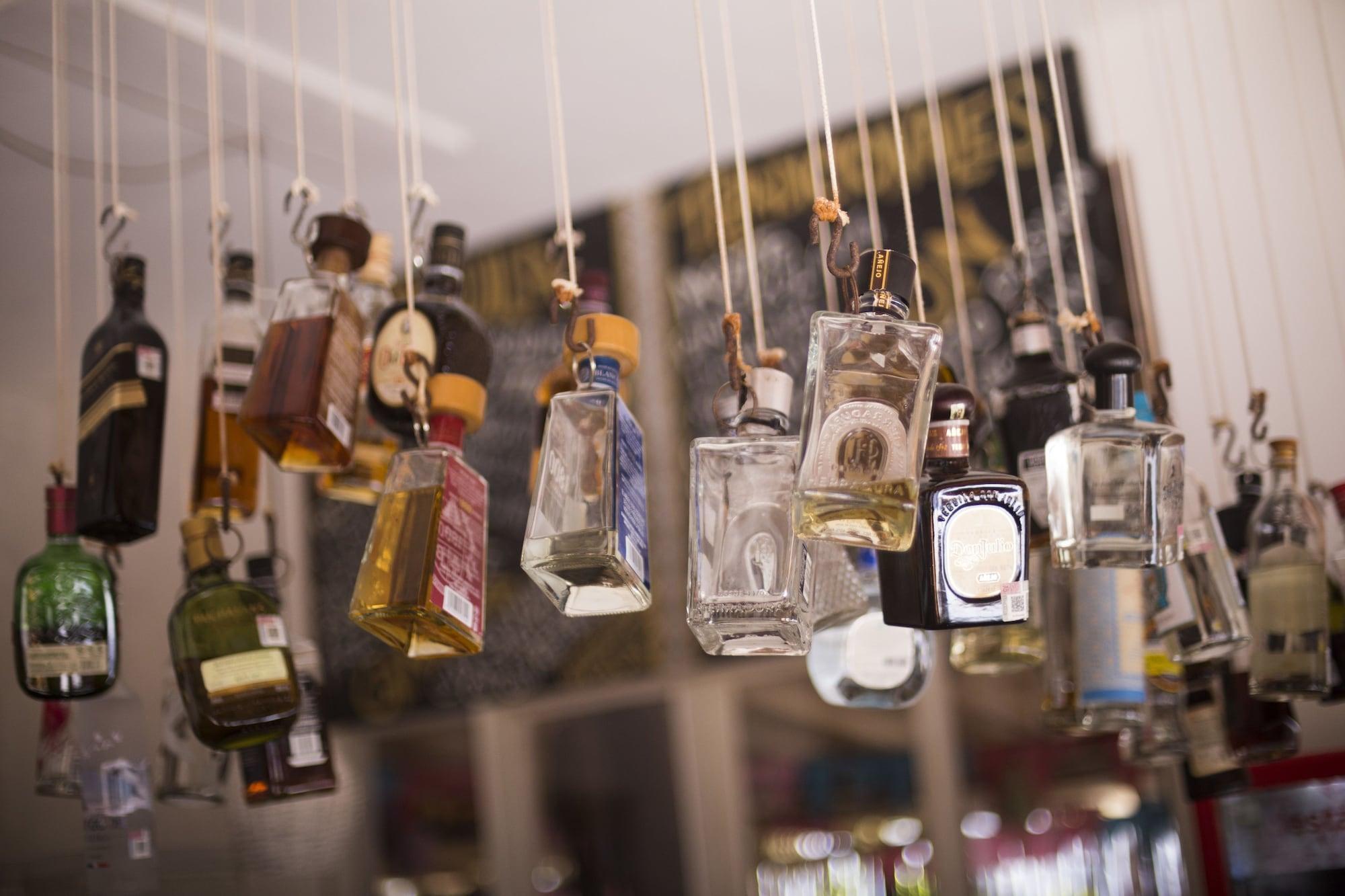 image-housing-carousel