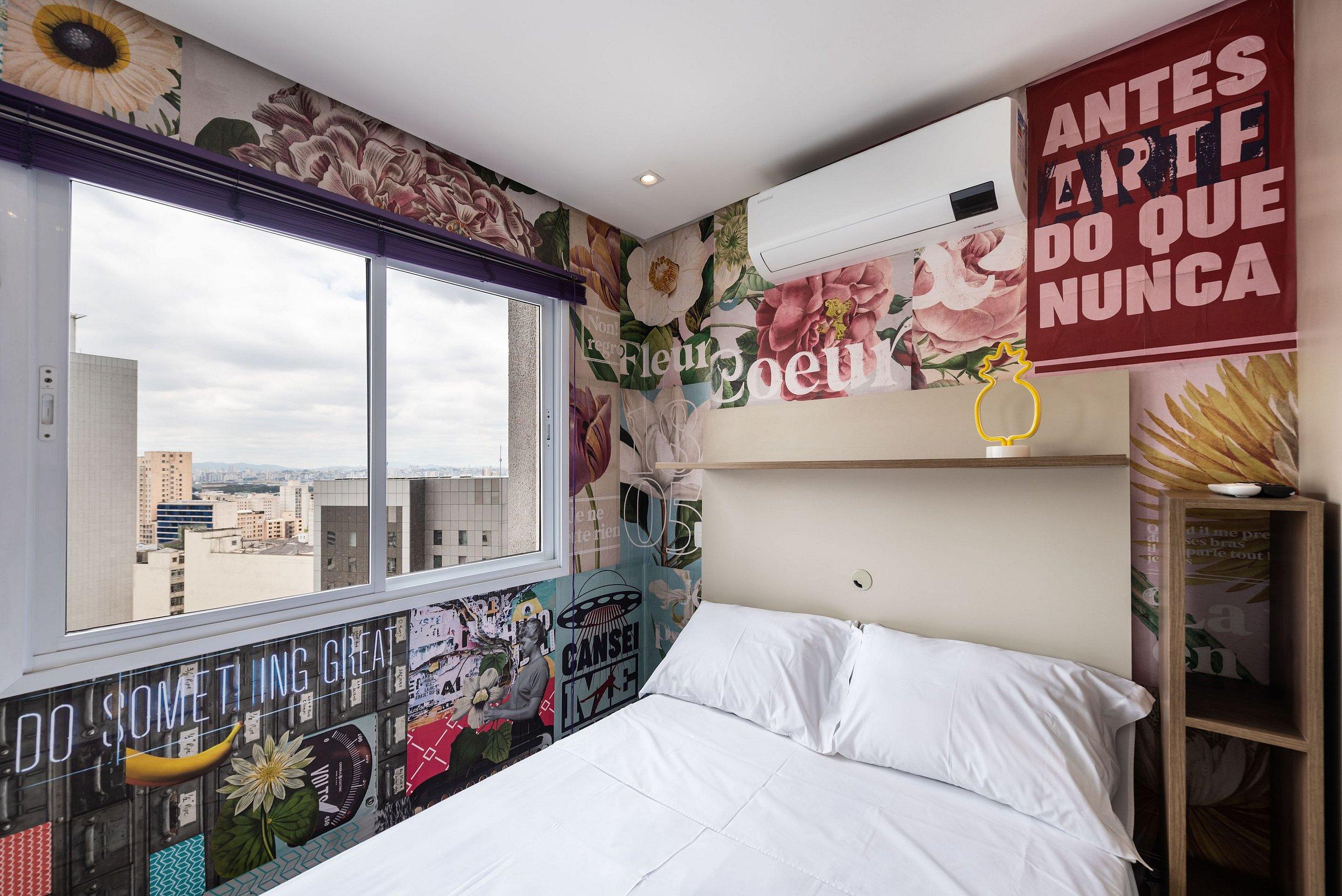 image-housing-carousel