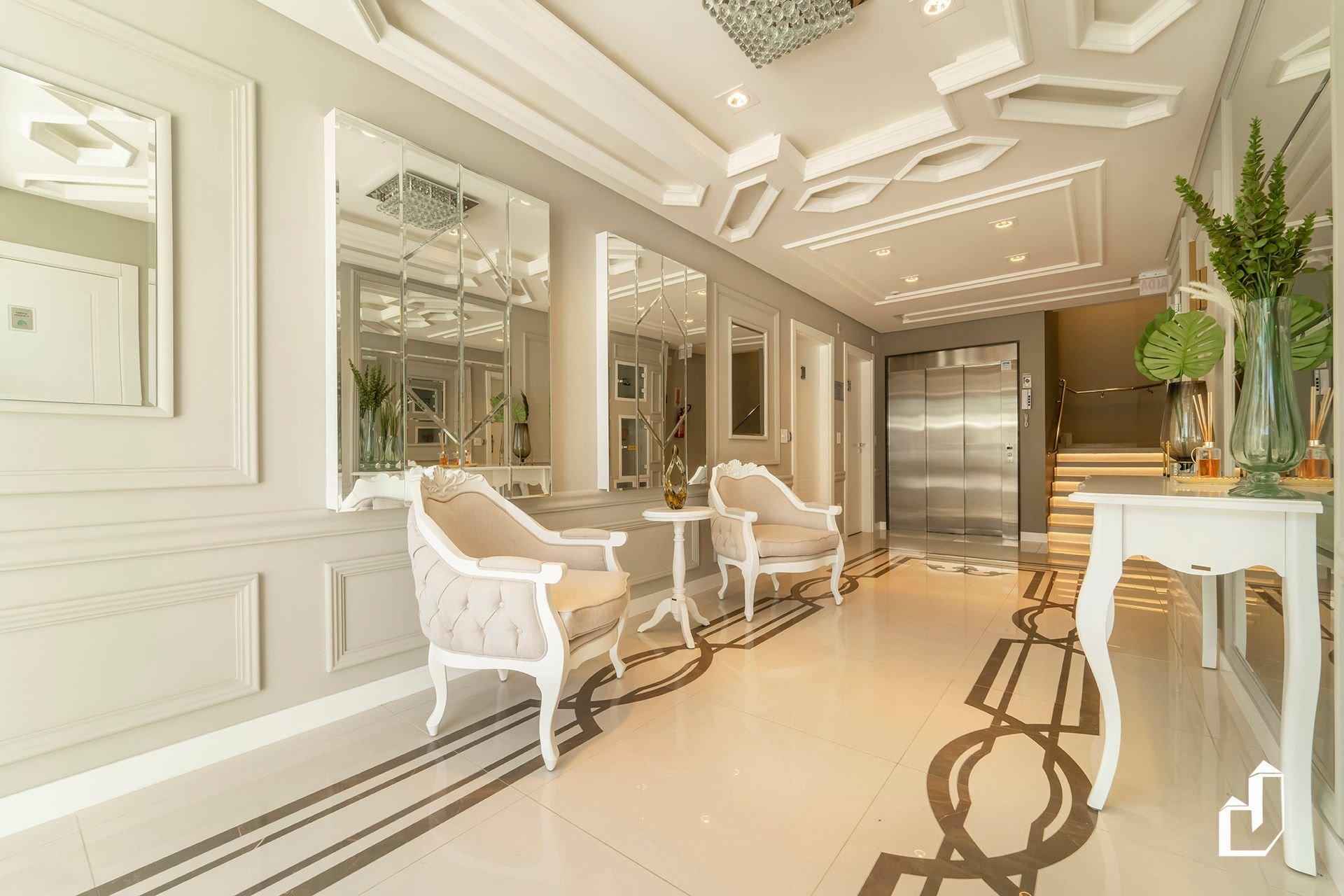 image-housing-carousel