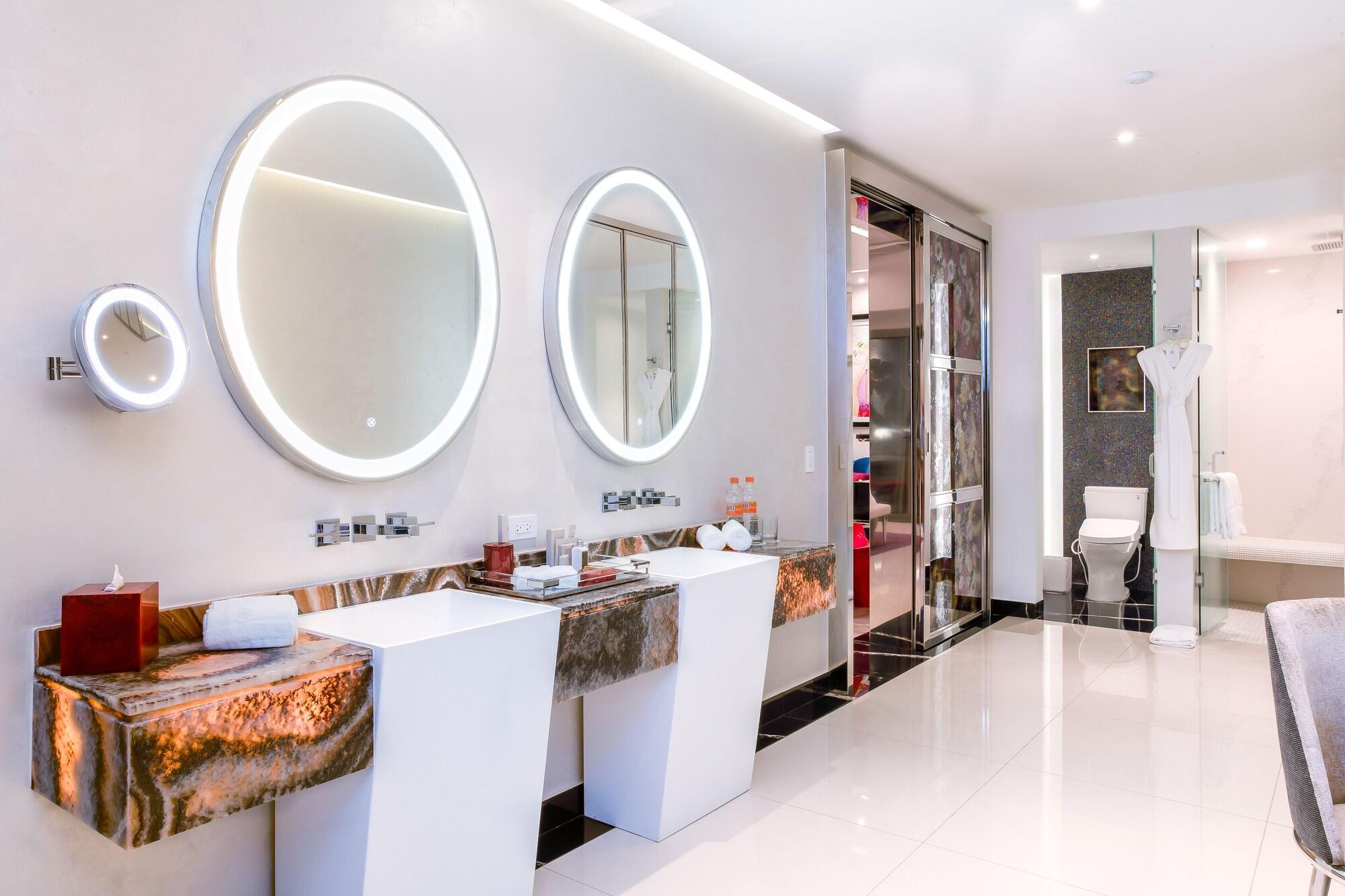 Two Ultra Suites South Connected