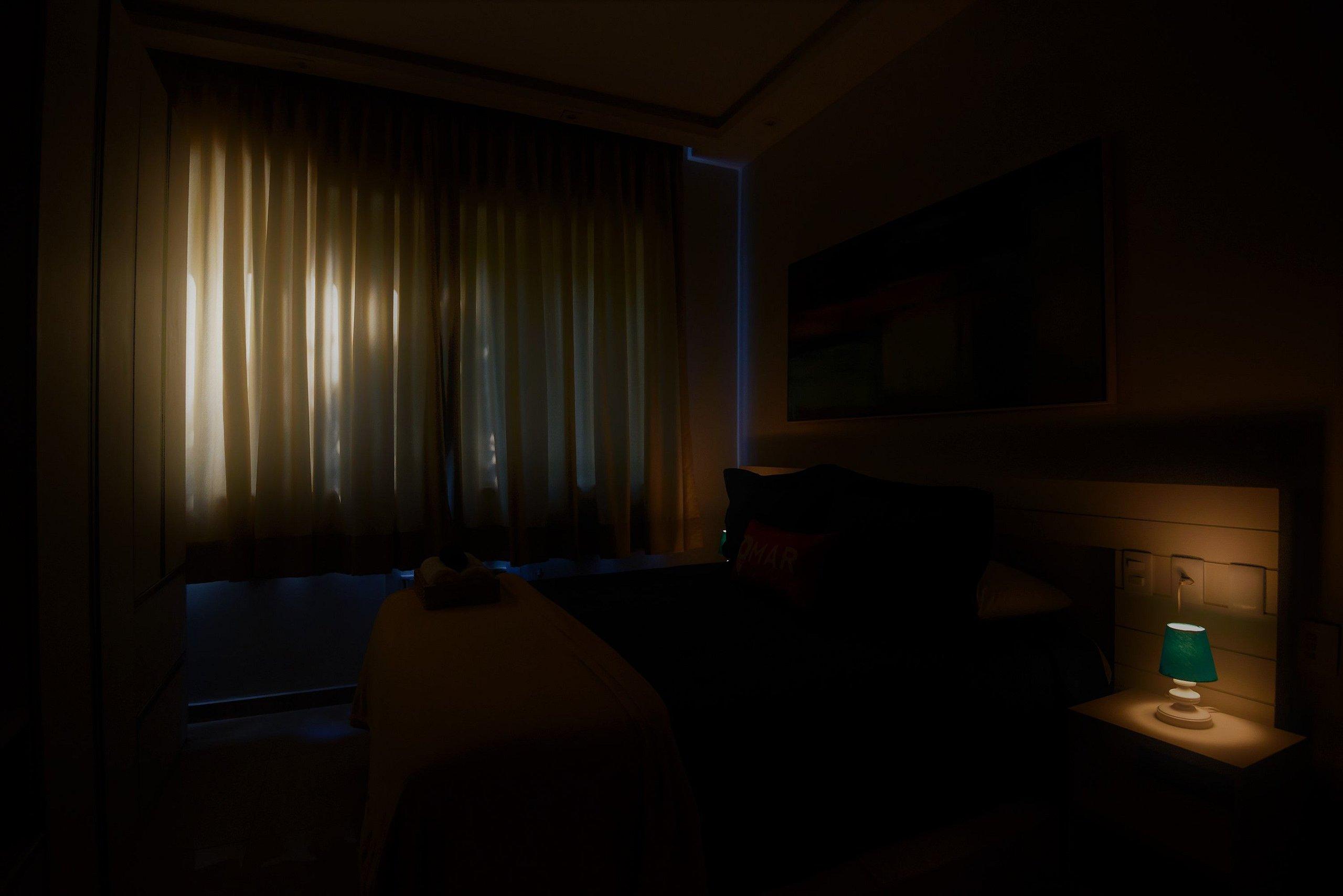 image-housing-carousel