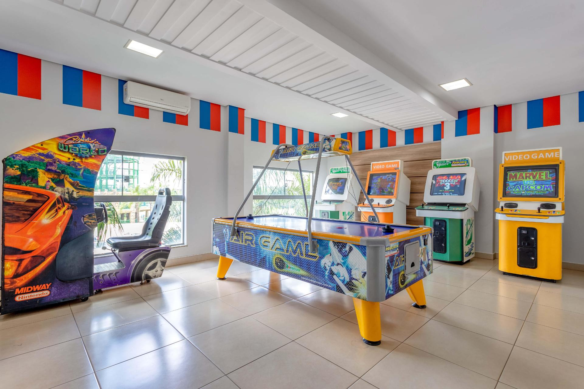 image-housing-carousel