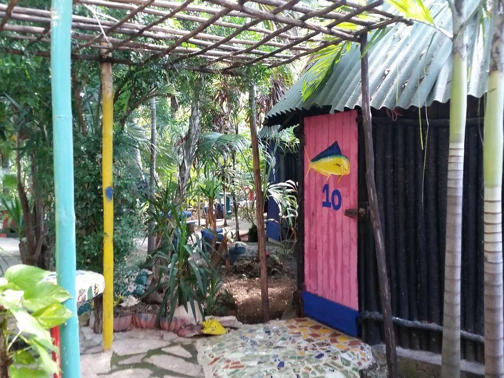 image-housing-carousel