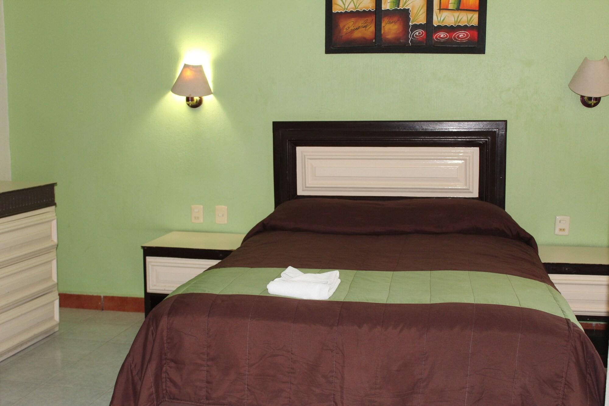 Hotel El Roble 5